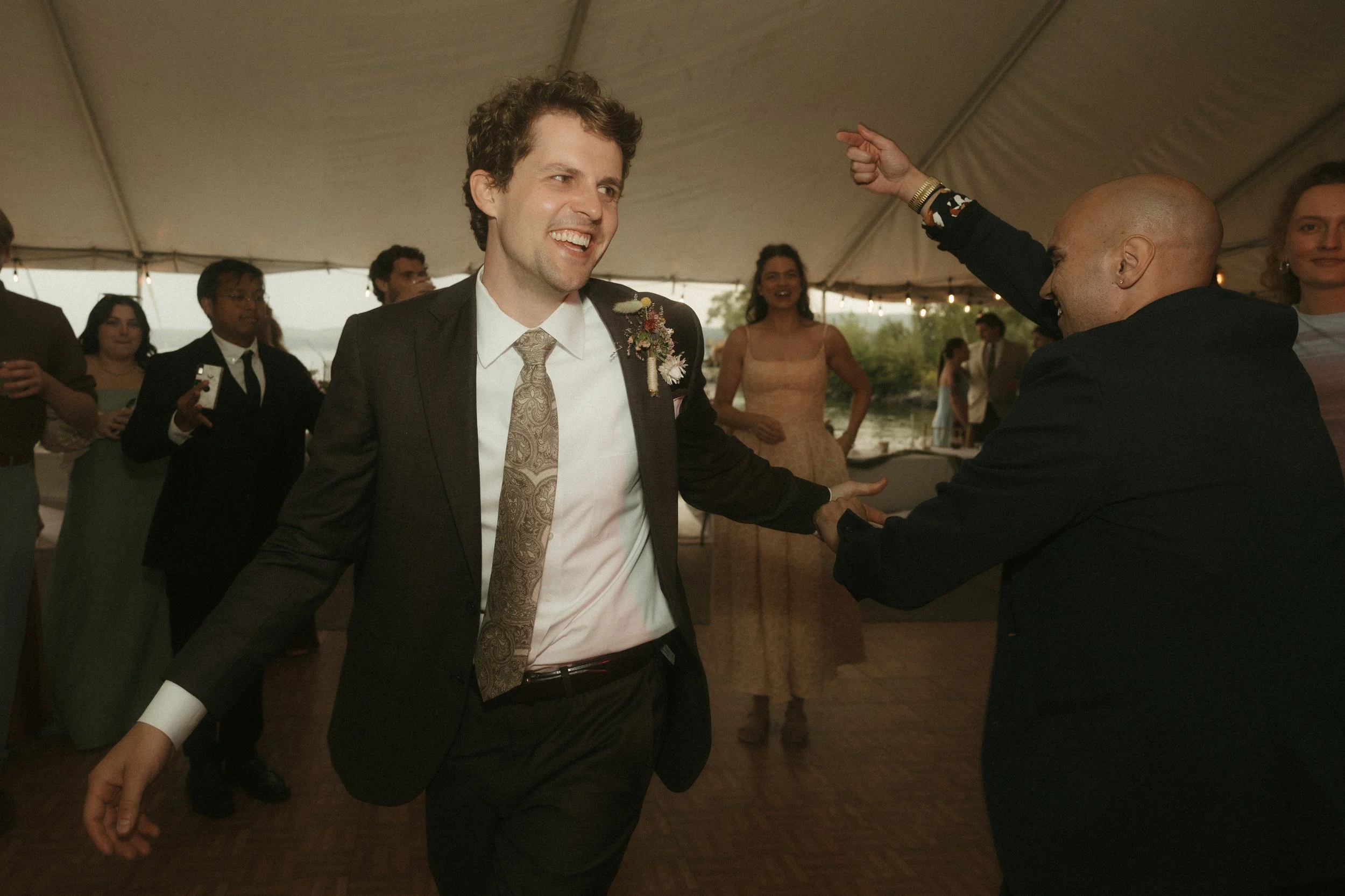 260822 Abby + Steve Sneak Peaks -121.jpg