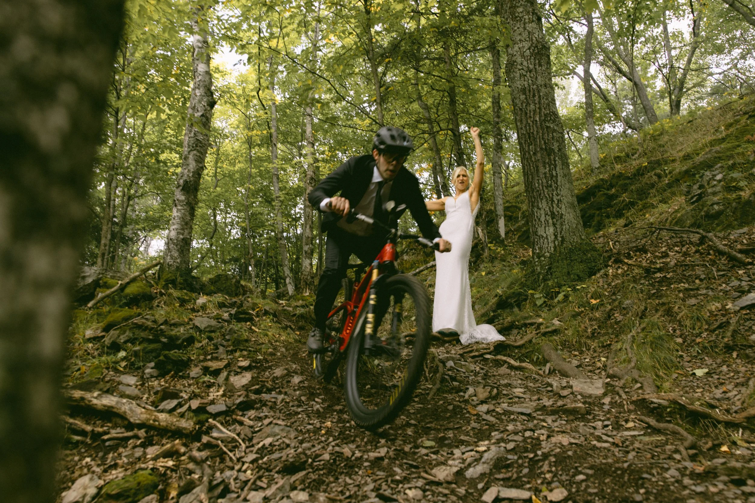250913 Hazel + Mike Sneak Peeks-36.jpg