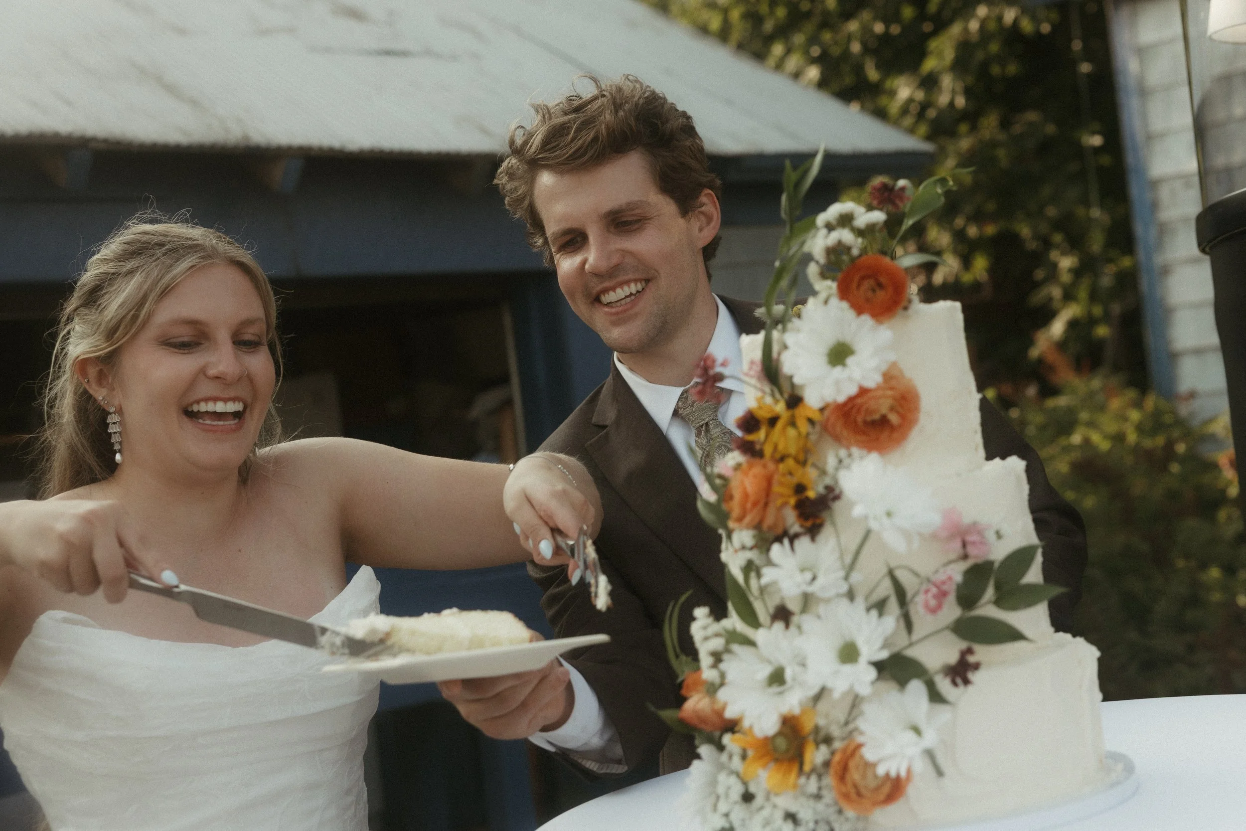 260822 Abby + Steve Sneak Peaks -91.jpg