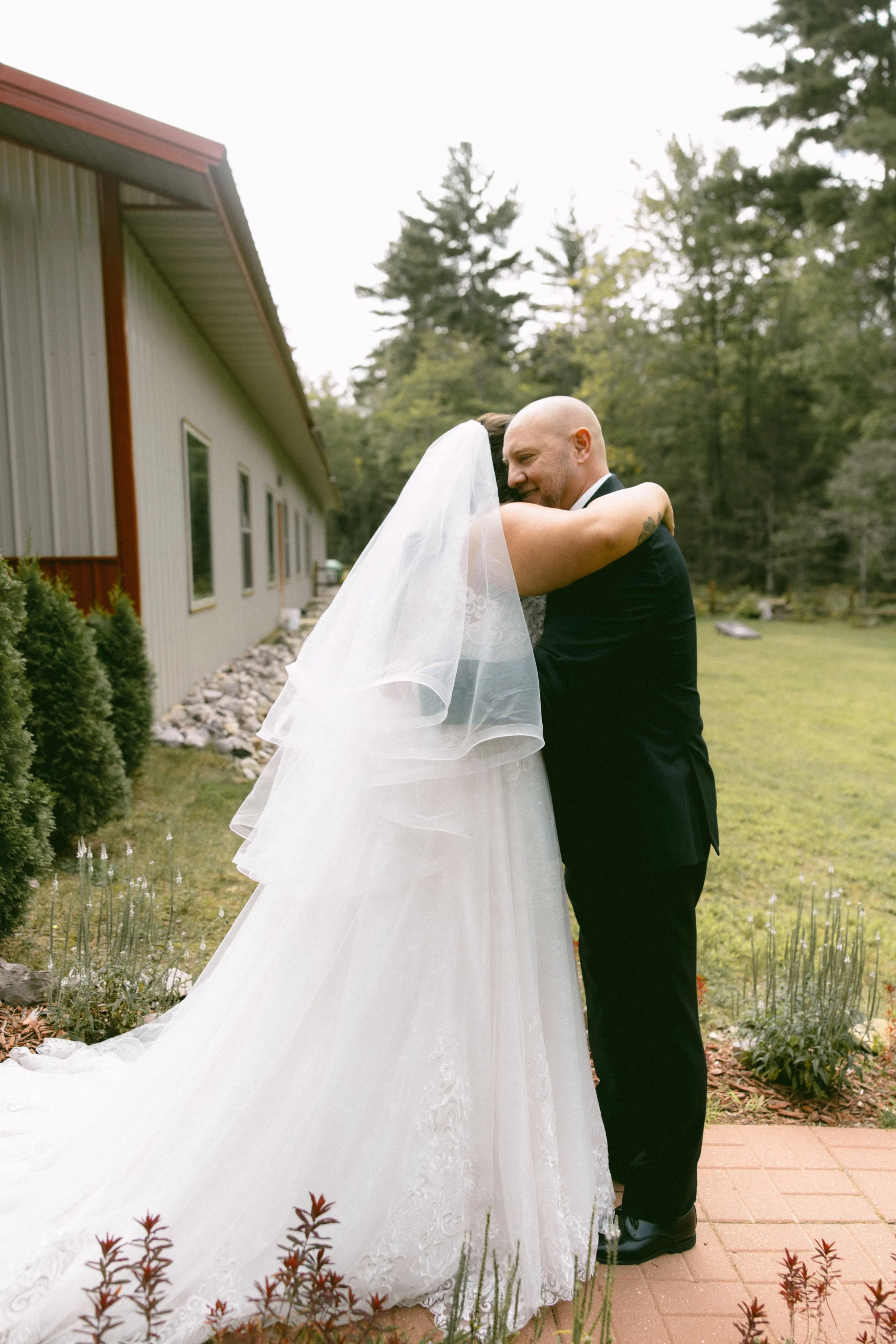 250906 Beau + Taylor Wedding Sneeks-35.jpg