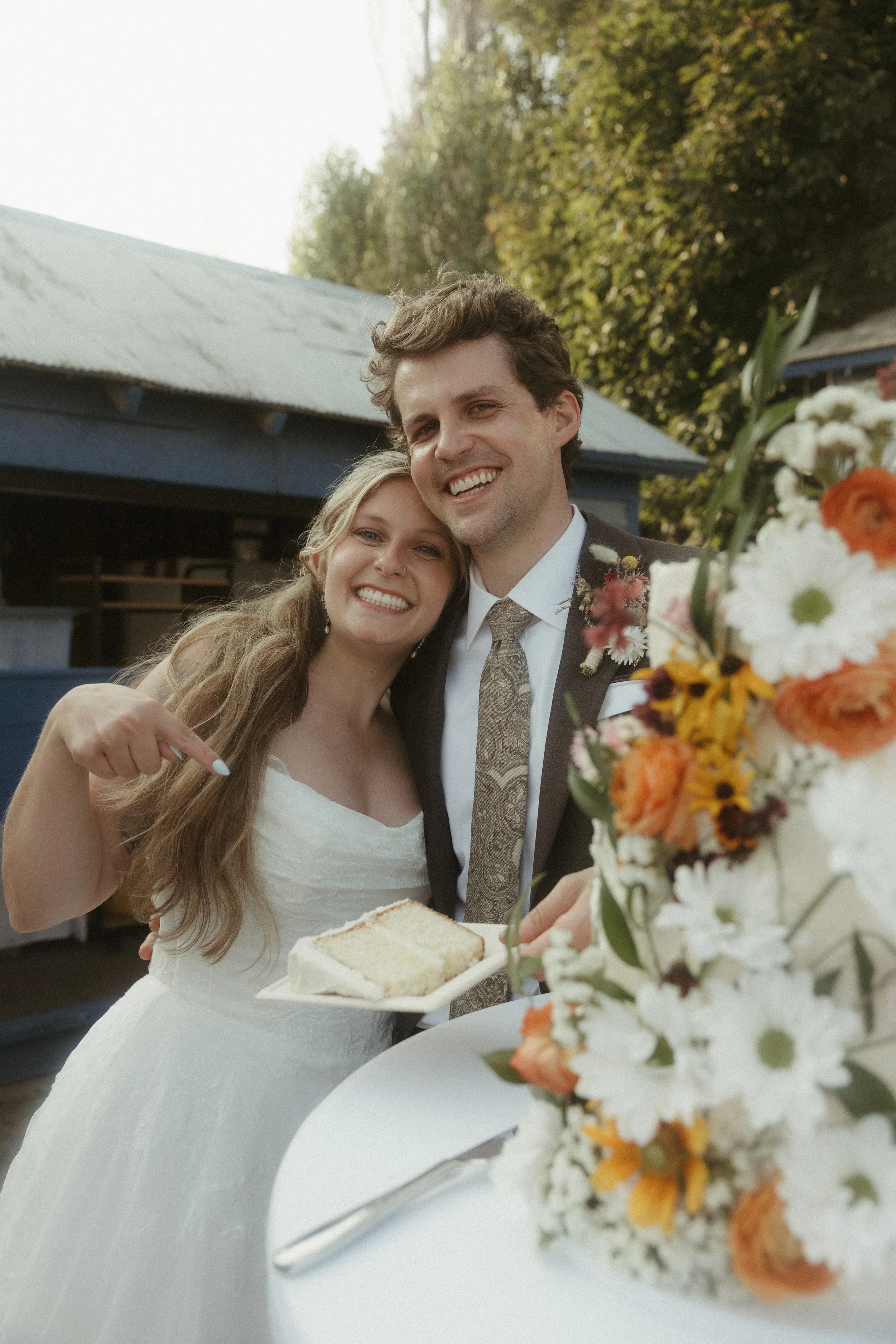 260822 Abby + Steve Sneak Peaks -93.jpg