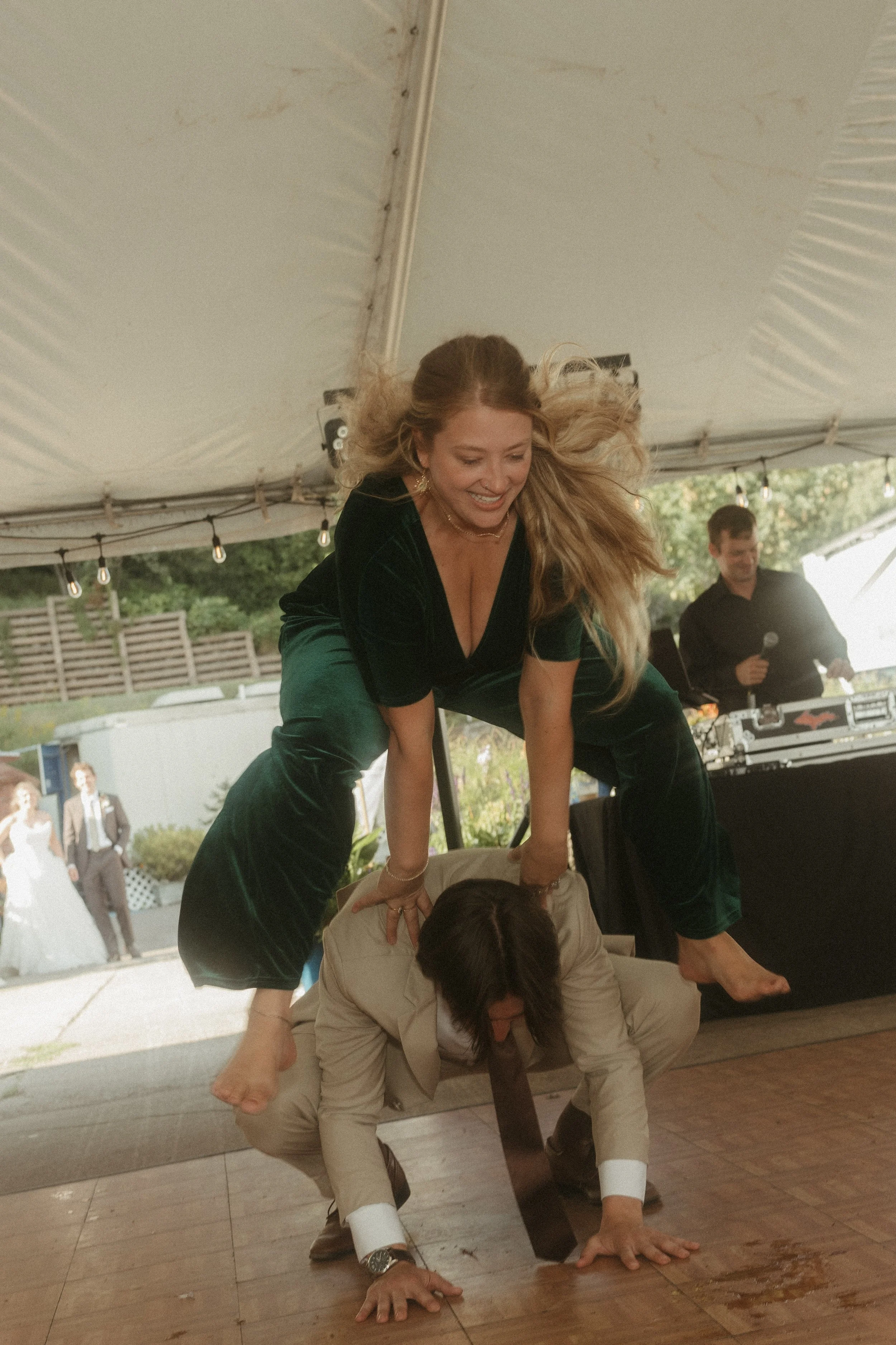 260822 Abby + Steve Sneak Peaks -75.jpg