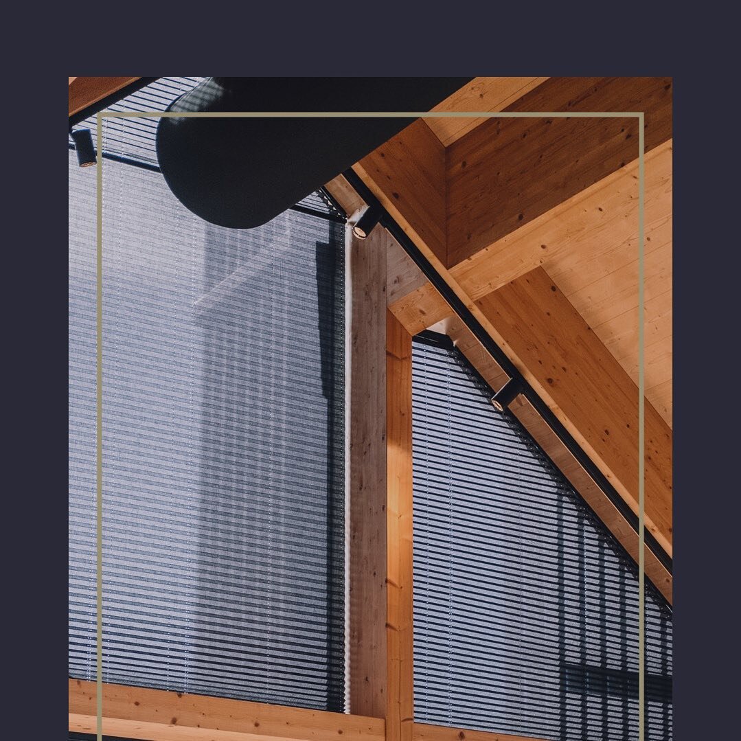 Als ik mensen vertel dat ik regelmatig uitvaarten vastleg, dan schrikken ze meestal. Bij uitvaarten zijn er vaak tranen, maar er is ook veel gelach met de herinneringen die worden opgehaald. Of een glas wijn en Bossche bol en vervoerd worden naar het