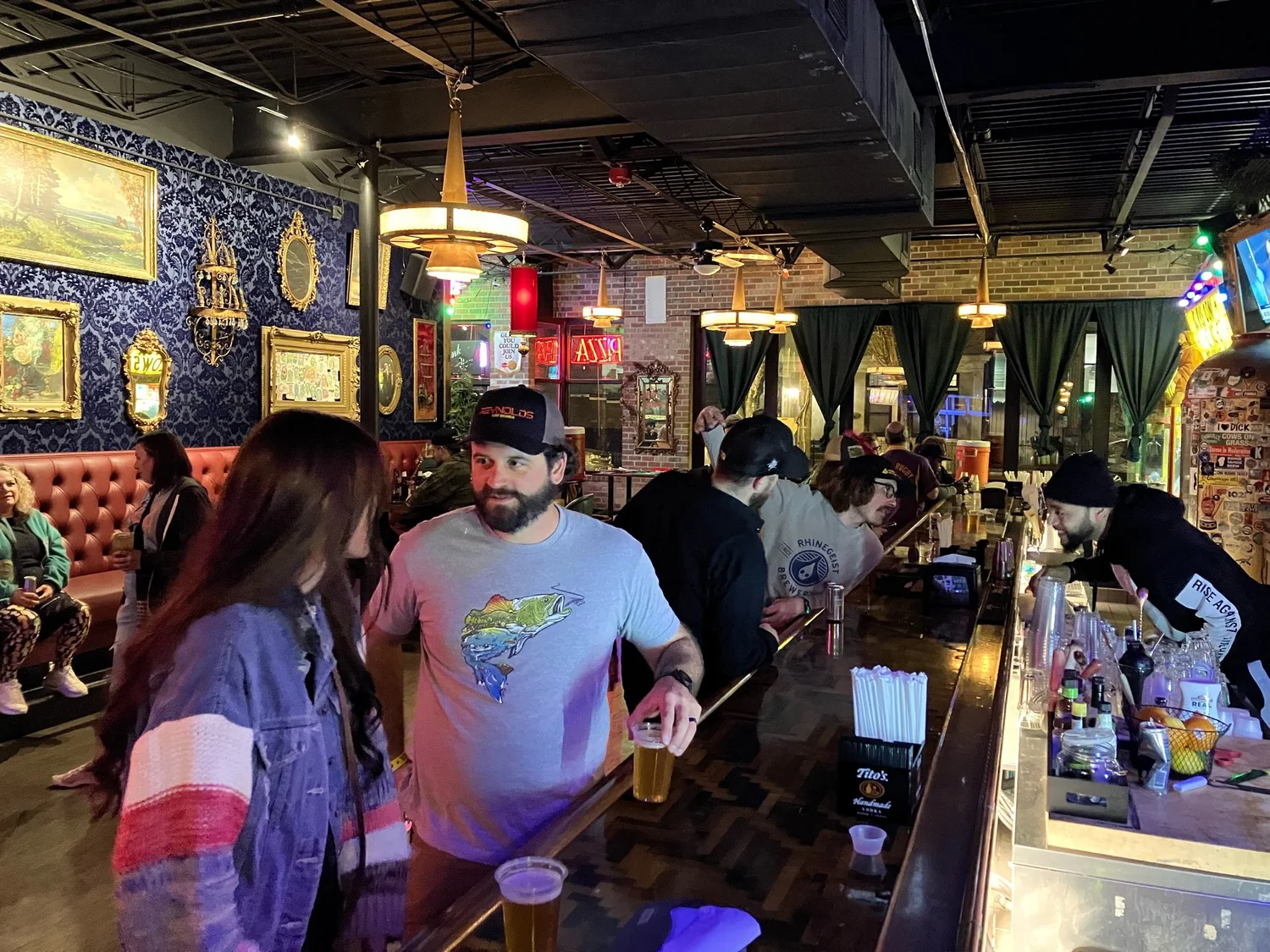 Bar photo 1