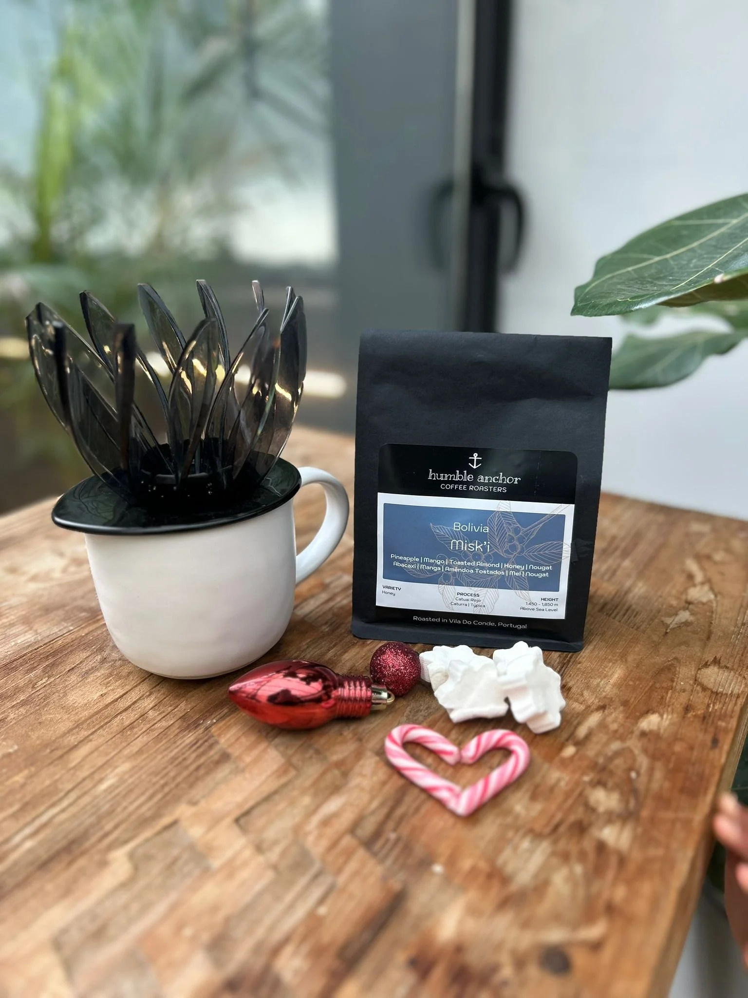 Christmas Gift Set | Mug | 250g Coffee | Dripper