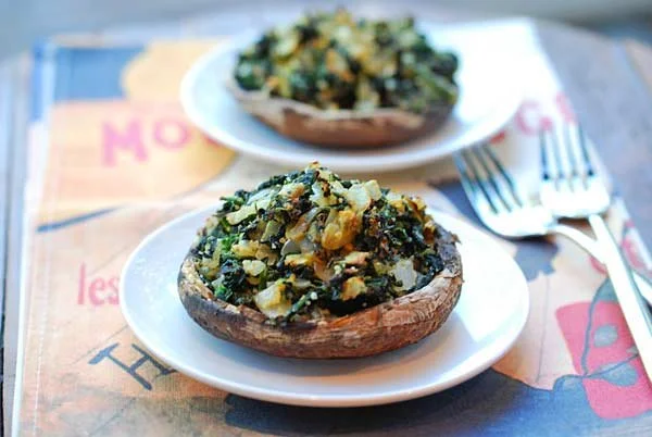 Portobello Mushrooms Stuffed with Spinach and Cheese