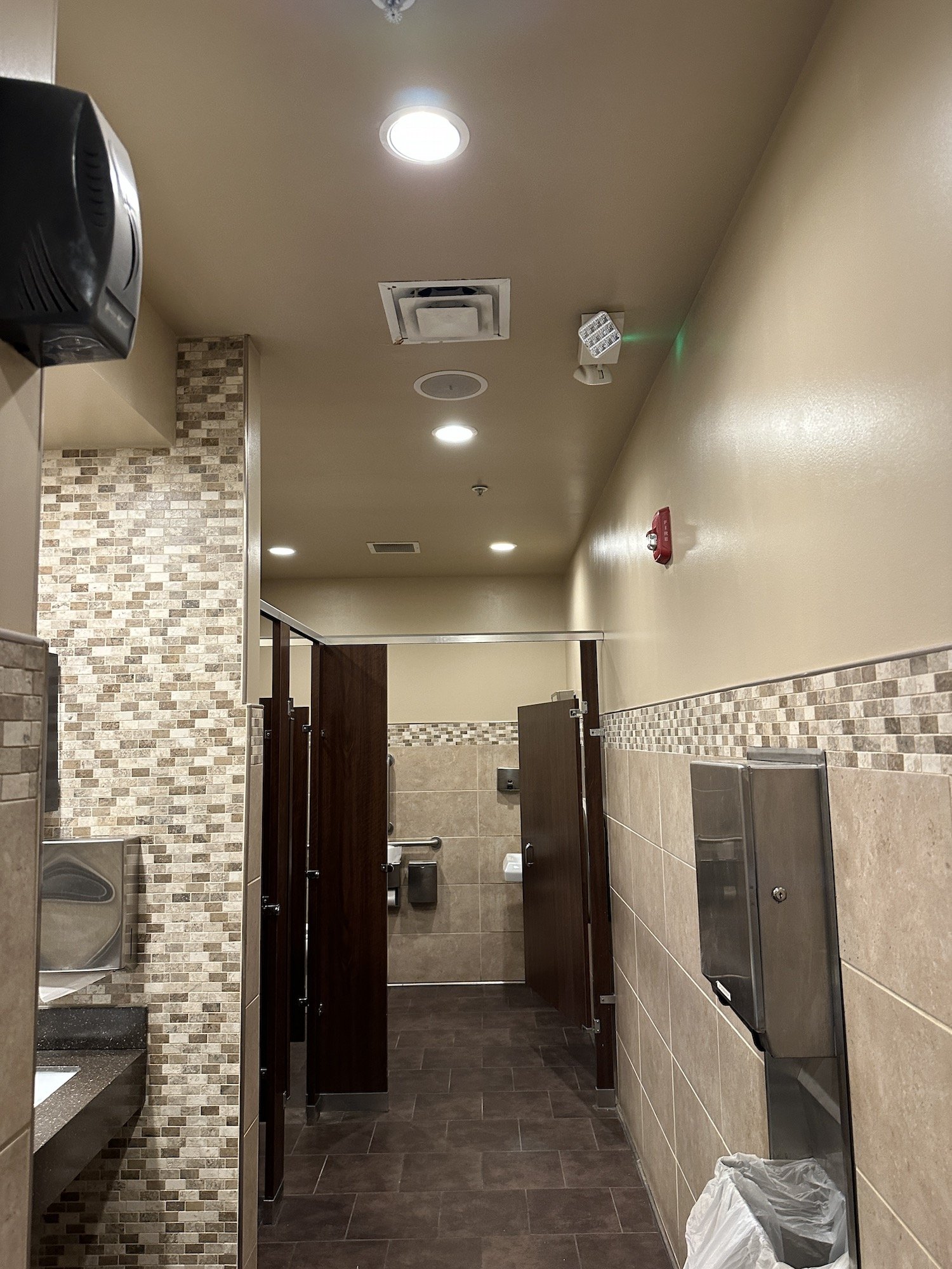 Restroom - Sheilas.JPG