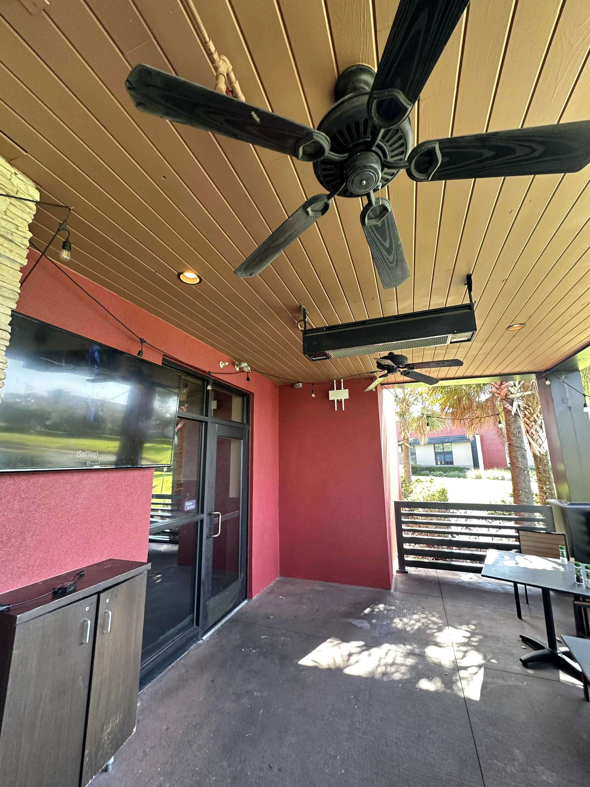 Exterior - Patio Paint.JPG
