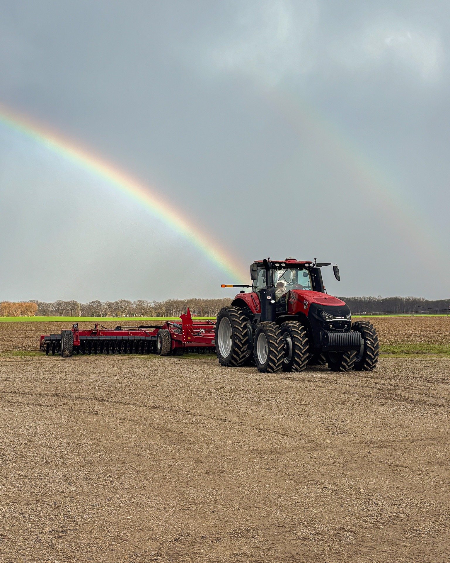 Some find gold at the end of the rainbow&mdash;we found a tractor! 😍🌈

📸: Grant Hart