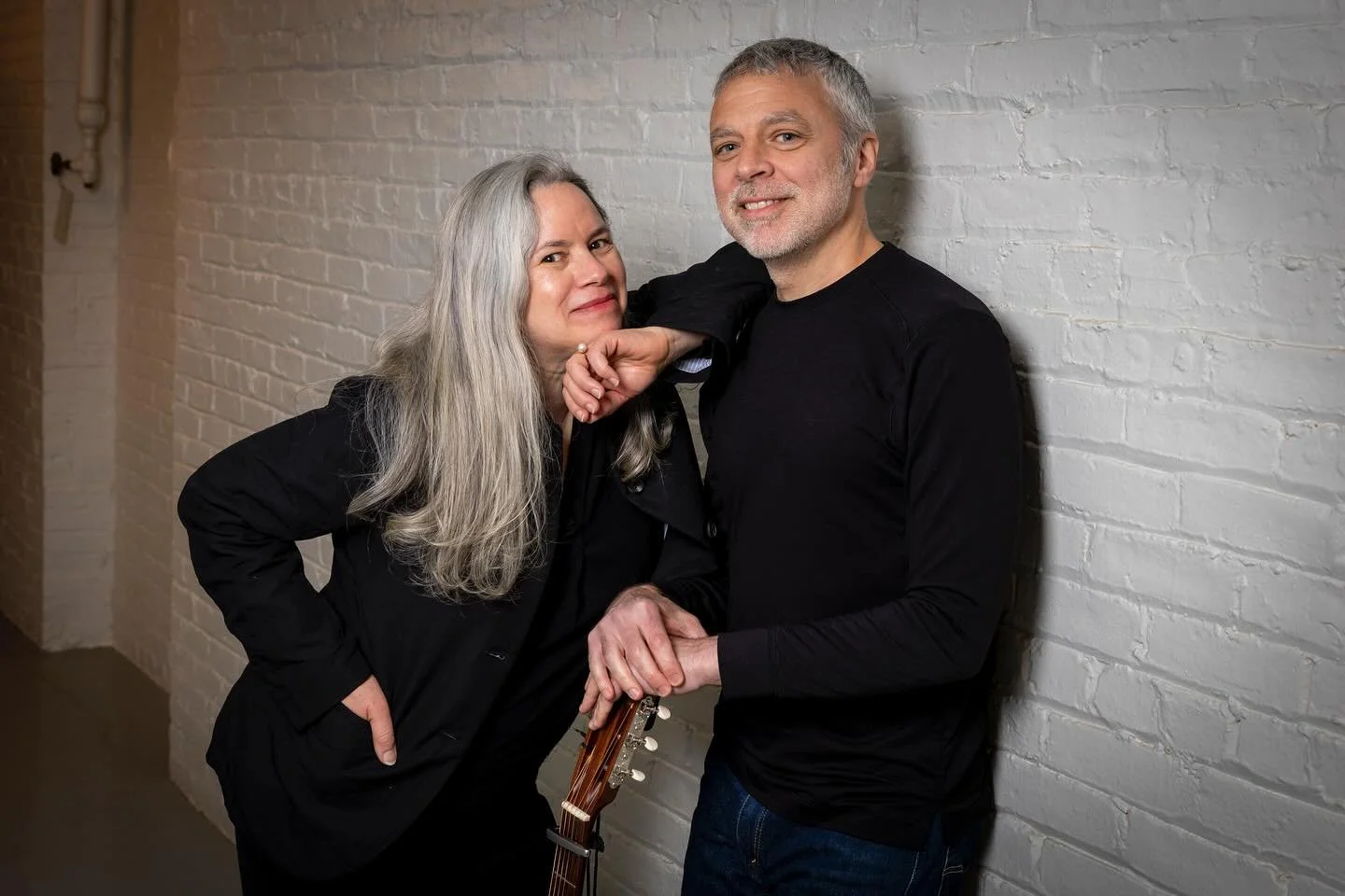 Tour with @erikdellapenna kicks off tonight in Great Barrington! 🍂🌟🎶
📸 by @mikelawriephoto