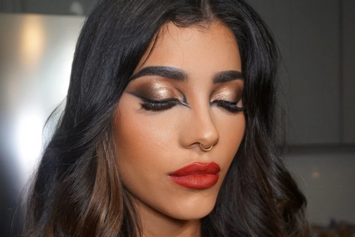 BOMBSHELL BADDIE SUPER GLAM