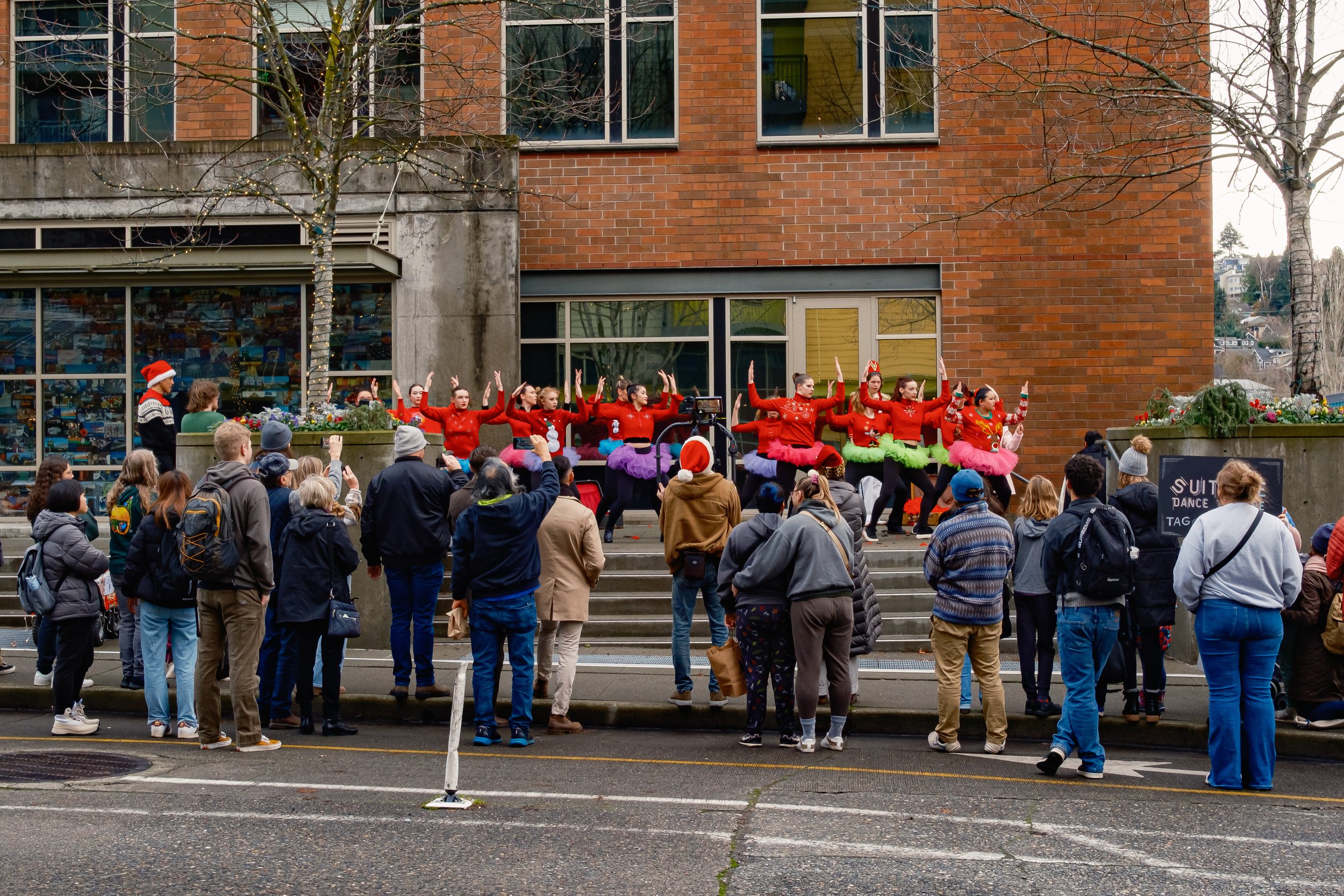 Photo of the Day: Spontaneous Performances in Fremont, Seattle