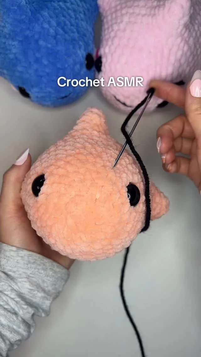 Crochet ASMR π§Ά
This pattern is my no-sew baby fishies crochet pattern, which can be found on my website, etsy, and Ribblr! πs in bio!
#crochet #crochetersofinstagram #crocheter #crochetersoftheworld #crochetlove #crochetlover #crochetlovers #ami