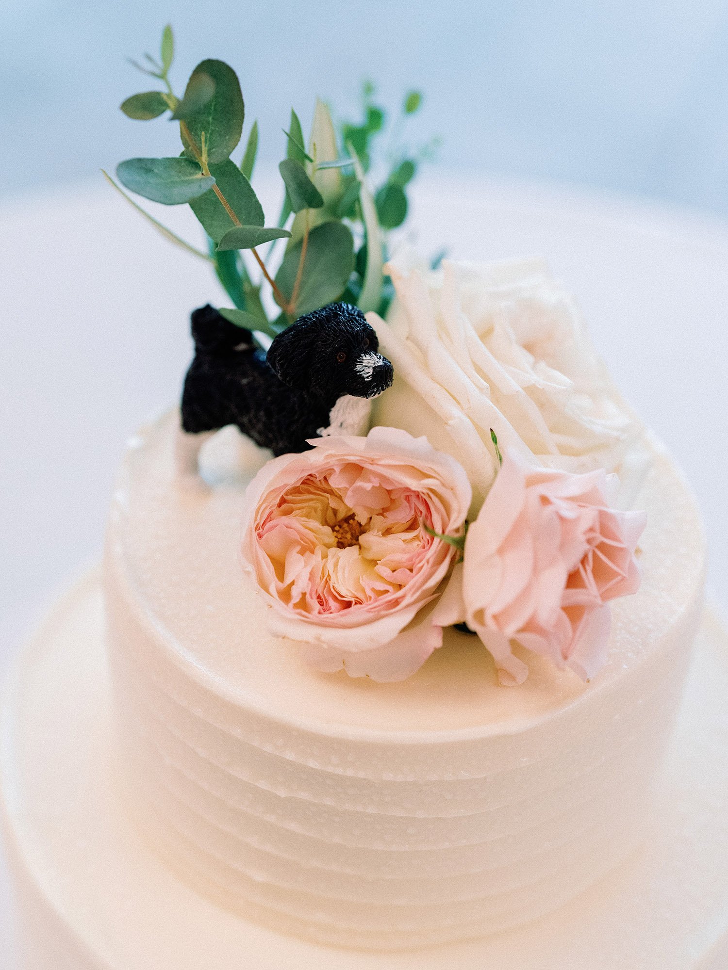 floral cake topper at destination wedding chicago botanic gardens