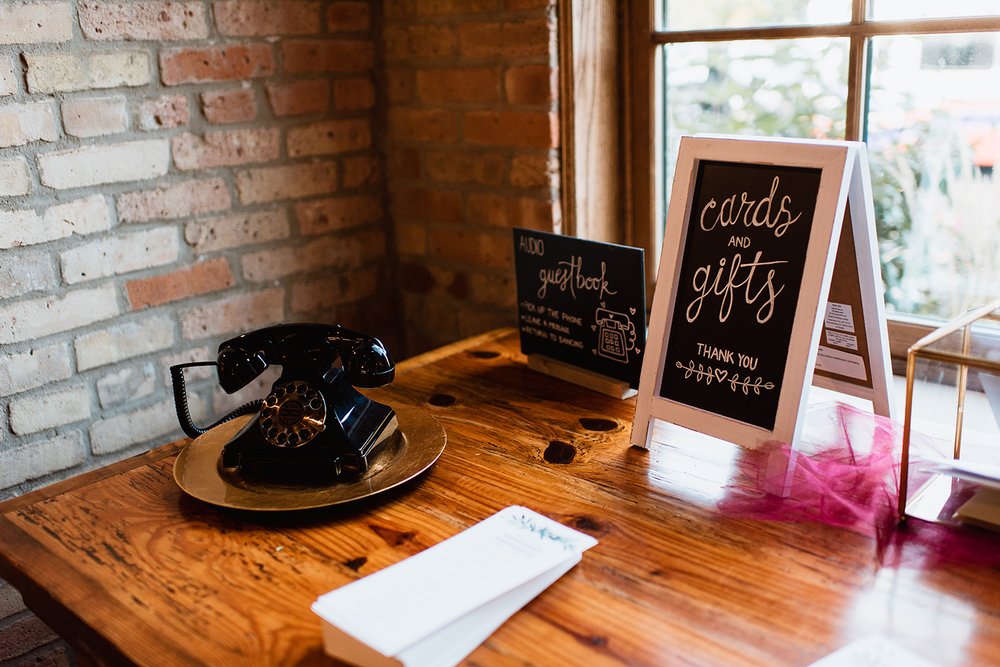 brix-on-the-fox-guest-book-event-signage-kayla-brooke-photography.jpg