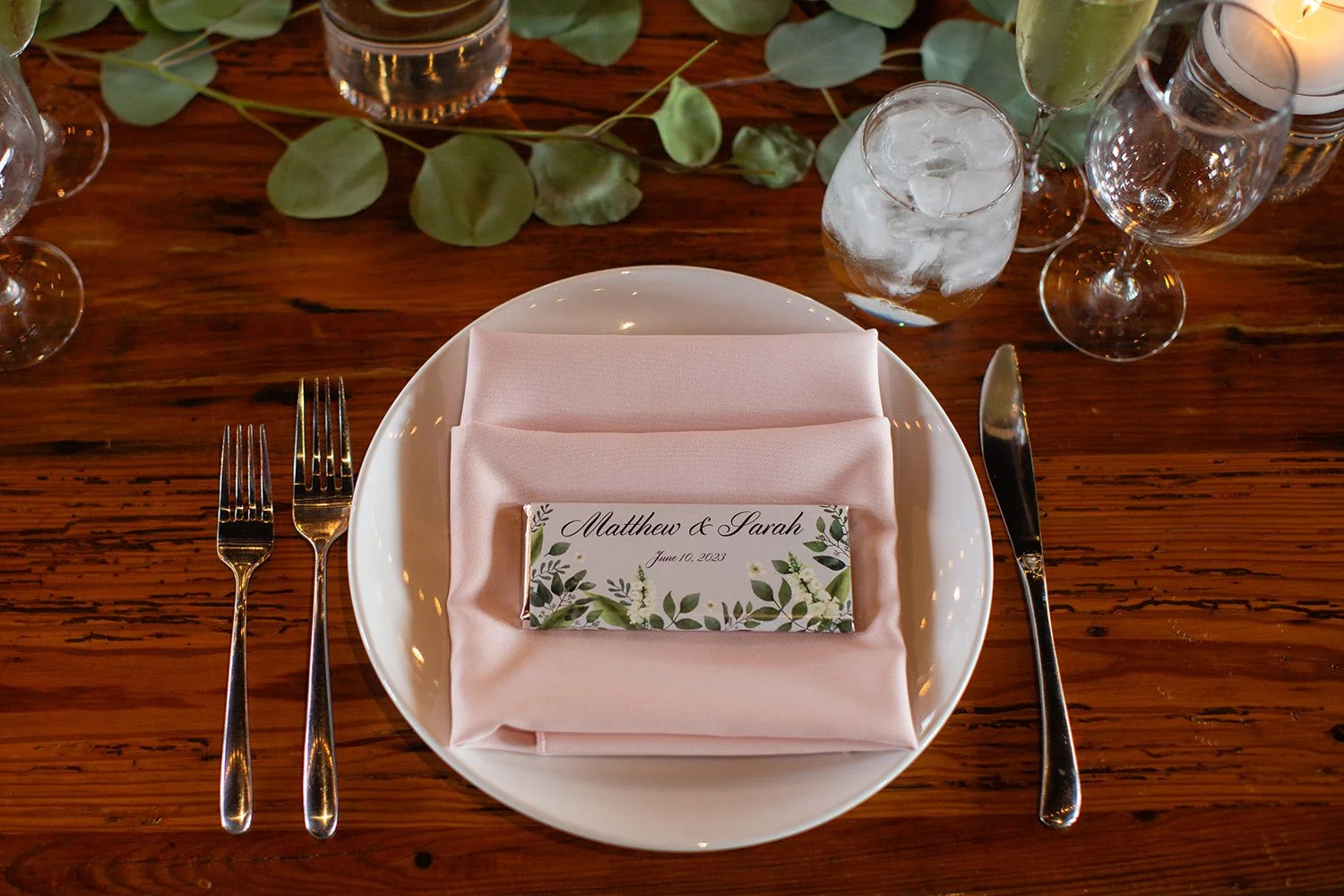 brix-on-the-fox-spring-wedding-dinner-napkin-fold.jpg