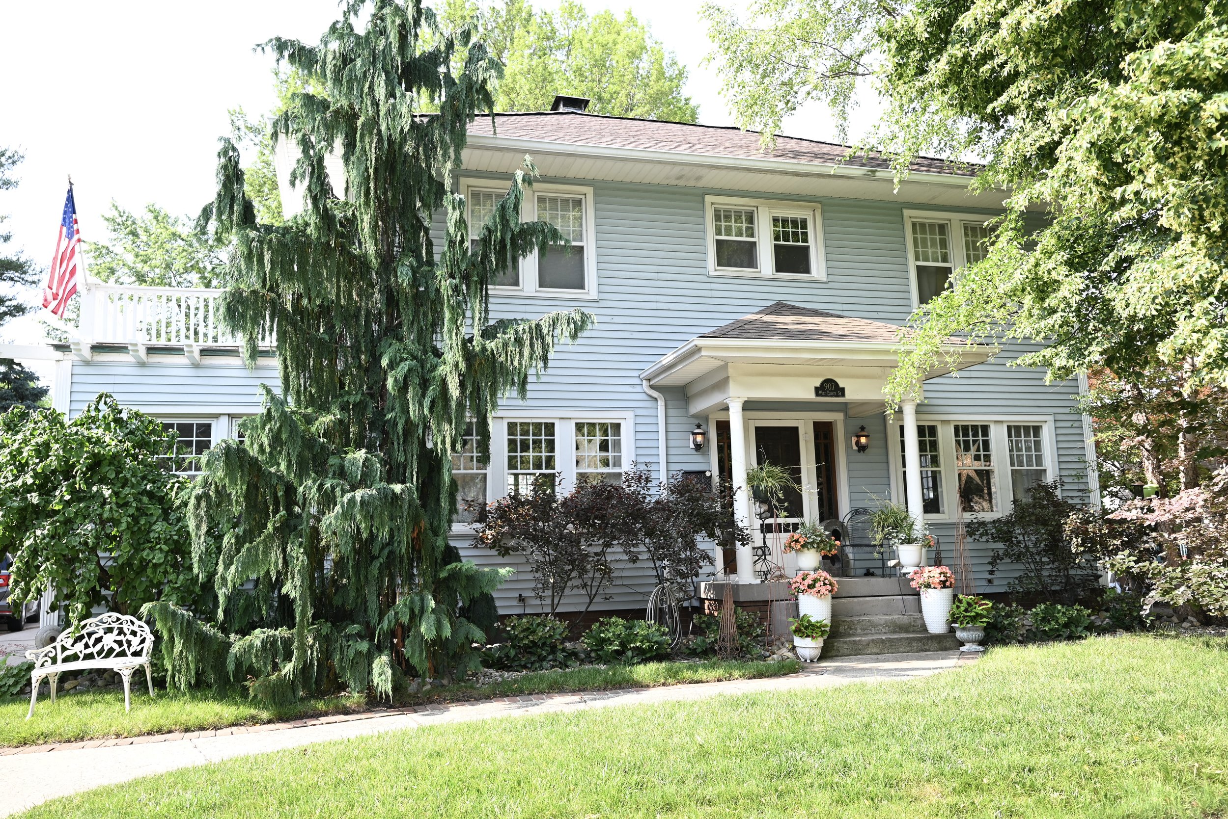 907 W. 8th Street
