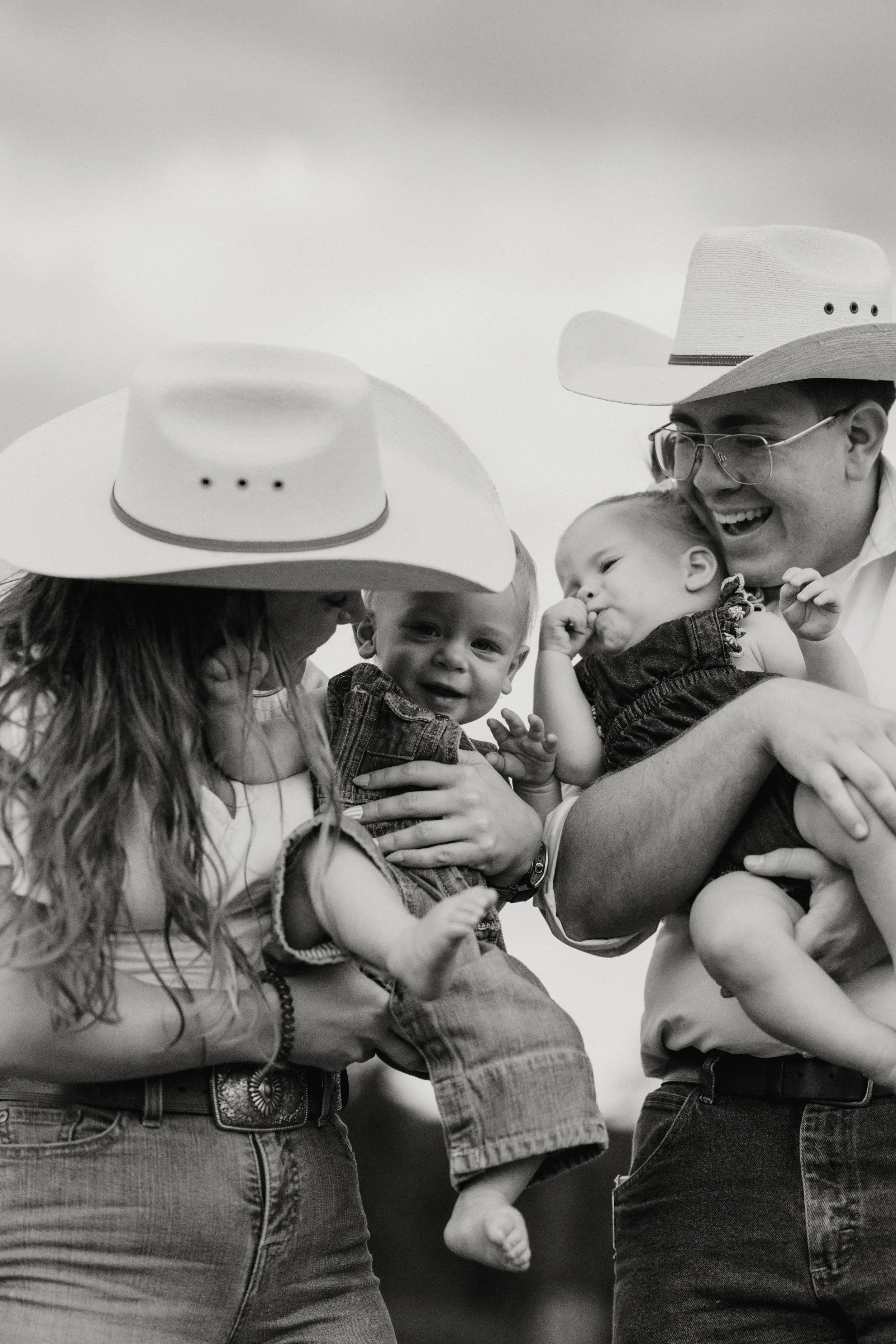 Hannah+Fam-30.jpg