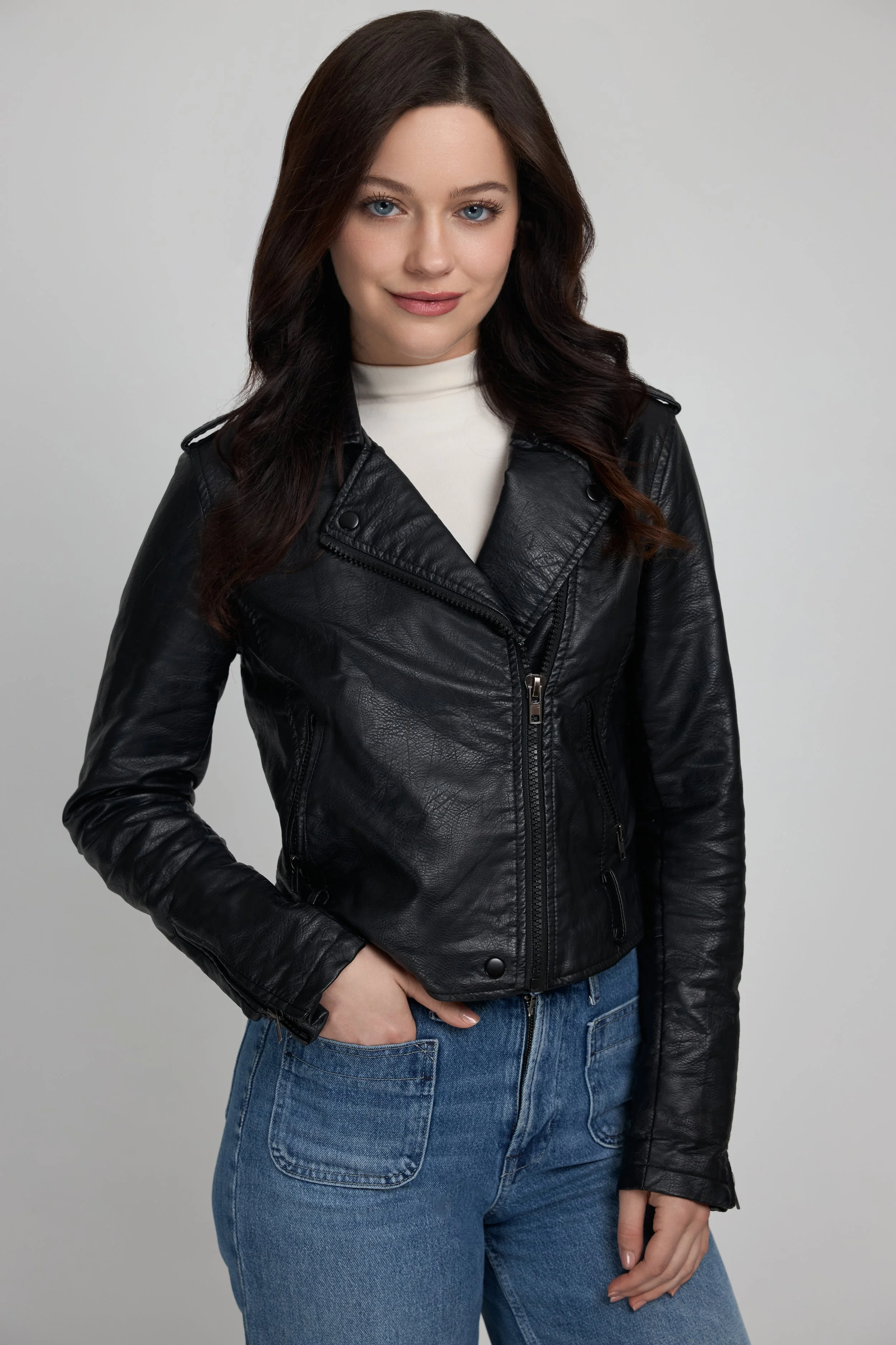 Olivia-04.jpg