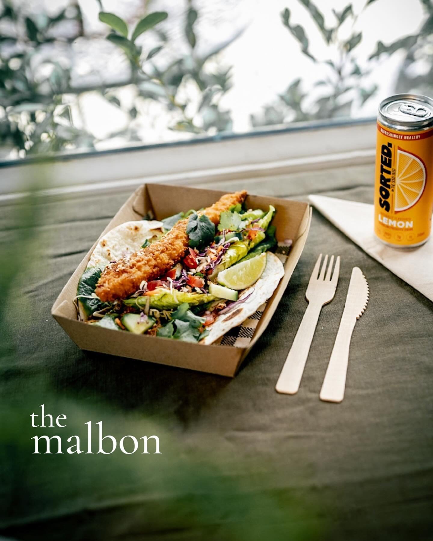 Open 7 days, 7am - 3pm, Eric&rsquo;s at the Malbon in offers a gourmet take-away menu you can enjoy in the garden or grab and run. 

The Fish Taco is a must try!