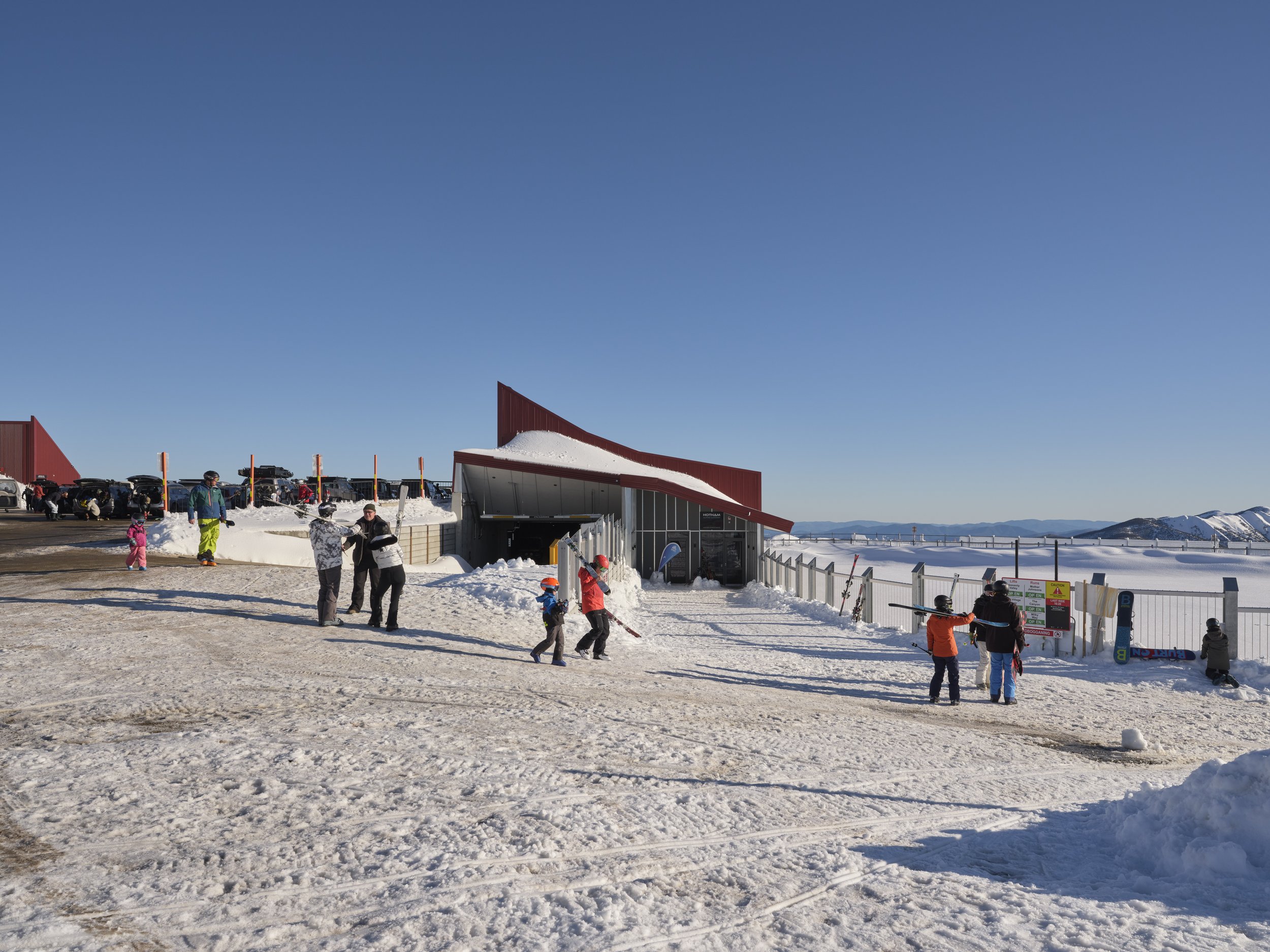 0765_Alpine_Gateway_111_SM.jpg