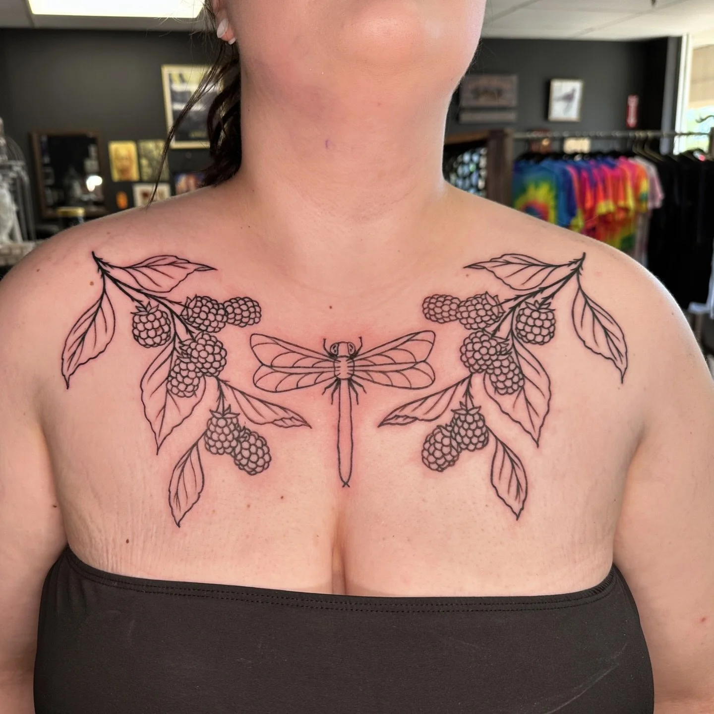 A lovely bold chest piece for Jol 🥹🫶
THANK YOUU for your trust on such a large project!! So lovely working with you on this!
Booking November @darkartstattoomd ❣️ just send a DM or my booking form to grab a spot 
#baltimoretattoos #marylandtattoo