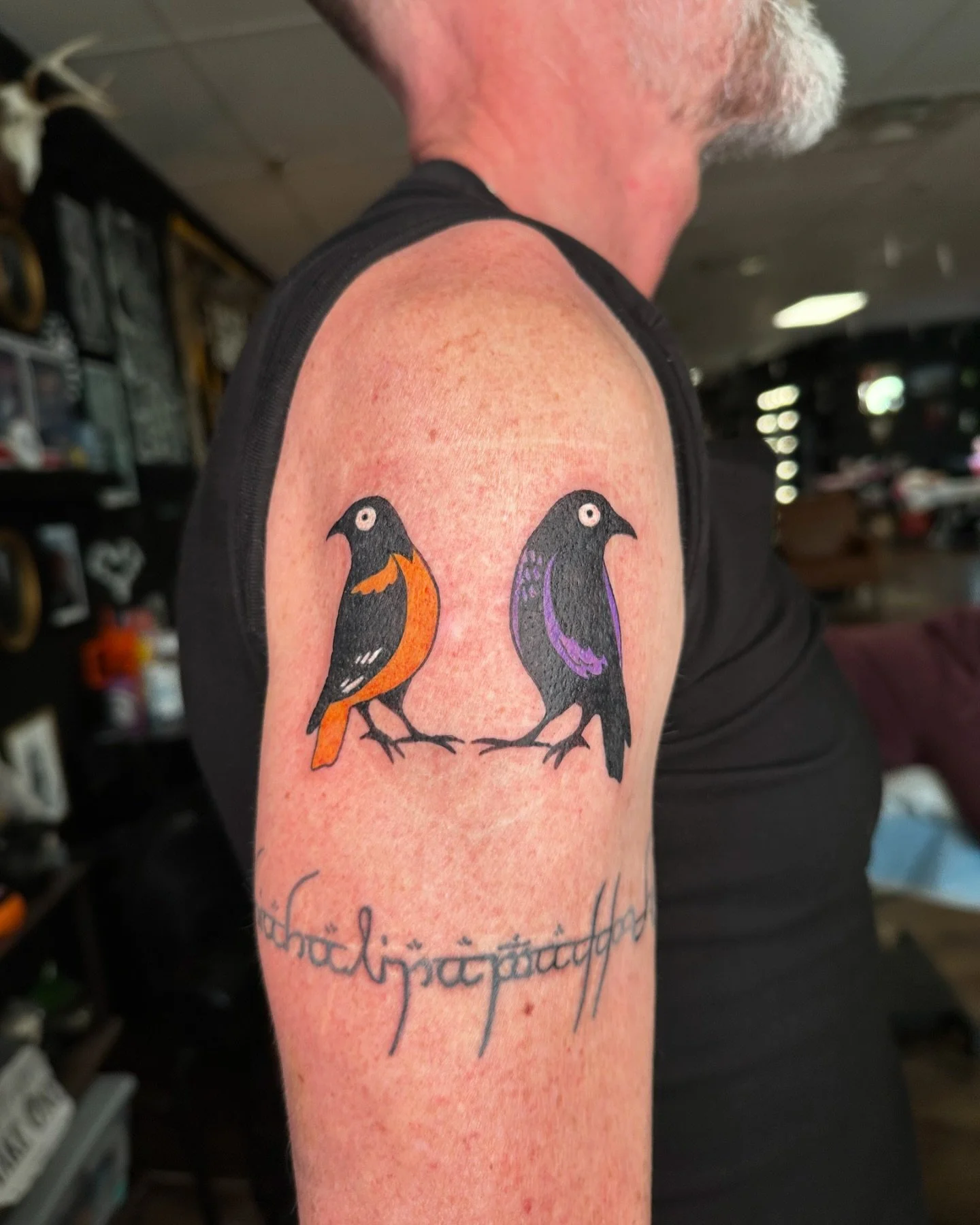 Always a delight getting to tattoo my dad ❤️☺️
Added the lovely Oriole & Raven to his shoulder, and added some Harry Potter stars to his healed piece!! (Arm band is healed with minor touch up & deer wand piece is also healed!)
Booking Decem