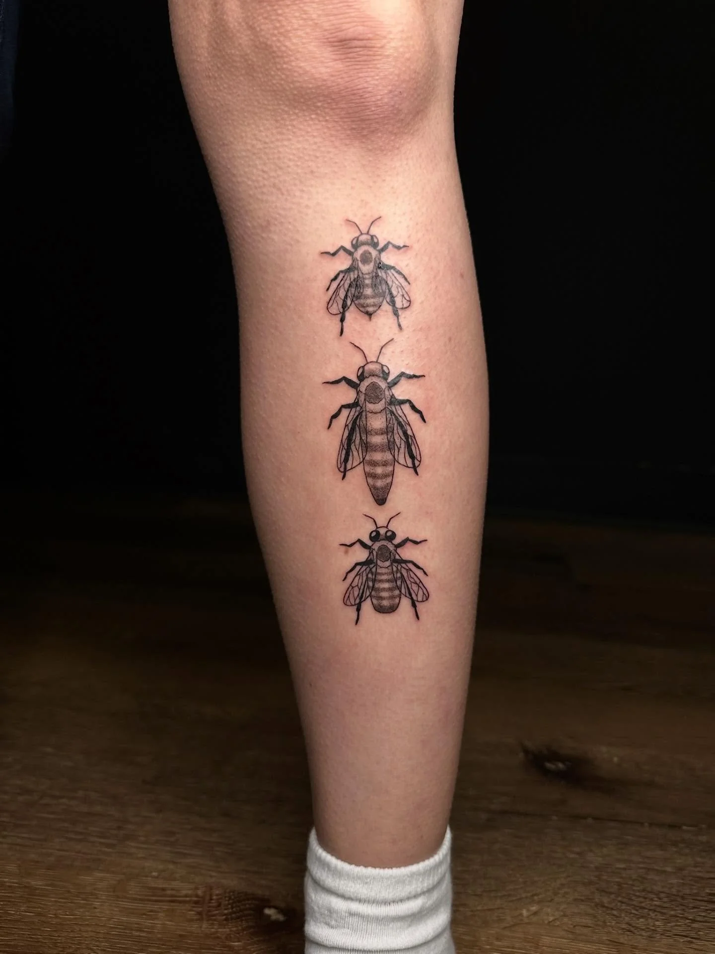 Worker, queen and drone bees for Tiffany!!!!!🐝🐝🐝

Booking January and February @darkartstattoomd just send a DM or my booking form for a spot💖