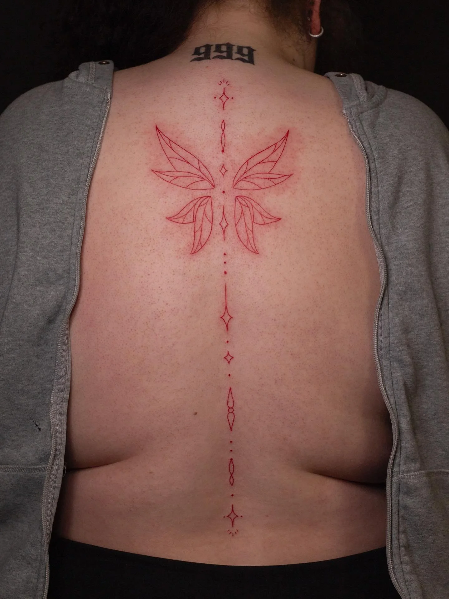 A beautiful red spine piece for Haven!!!!🪽❤️

Booking February and March @darkartstattoomd just send a DM or my booking form for a spot💖