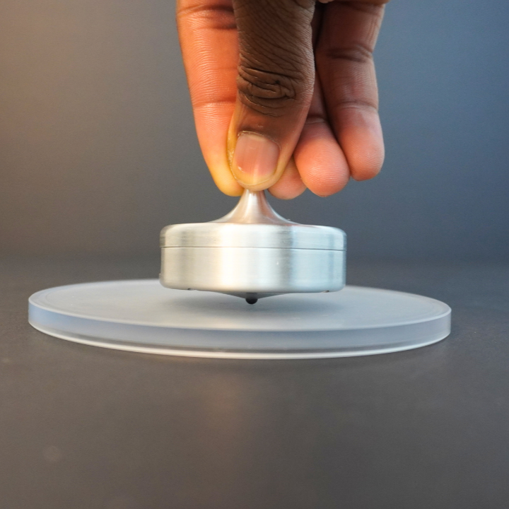 Infinite Spinning Top