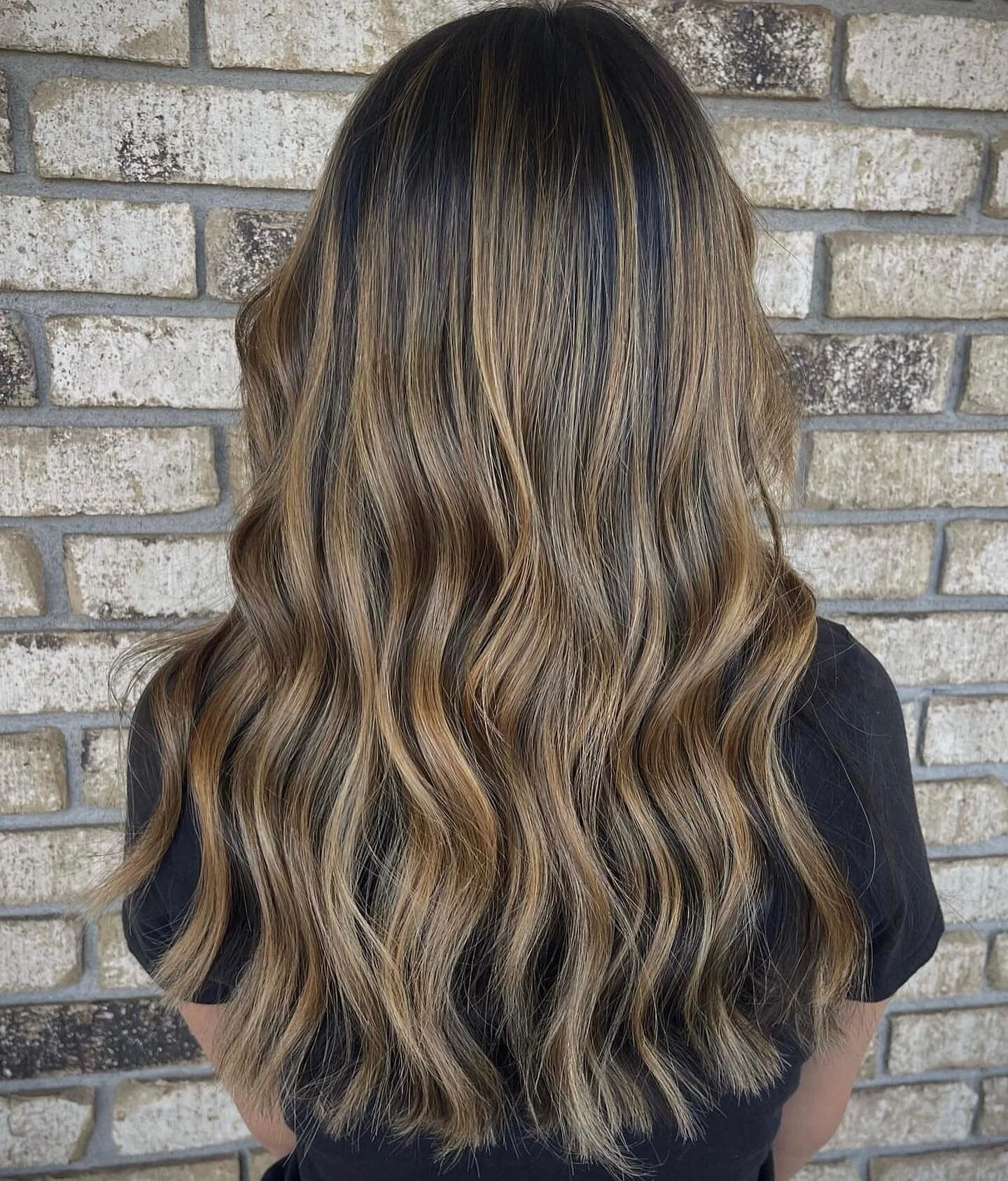 🤎🌟🍪🍦🍫

#brunette #hair #hairinspo #hairideas #brunettebalayage #blonding #hairblonding #swirl #hairstylist #haircolor #salon #salonlife #hairstylistlife #hair #brunettehaircolor #brunettehair #michigansalon #michiganhairstylist #midwest #midwest