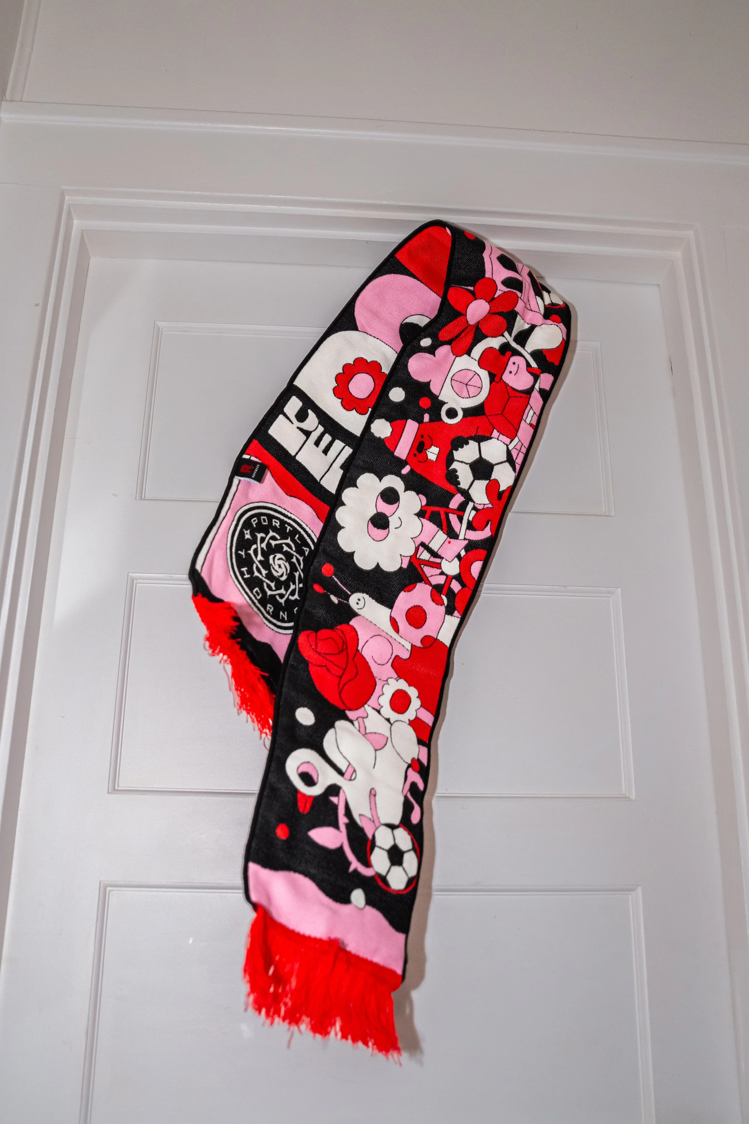 20260925_THORNS_SCARF_SHOOT_AKP_DSC06177.jpg