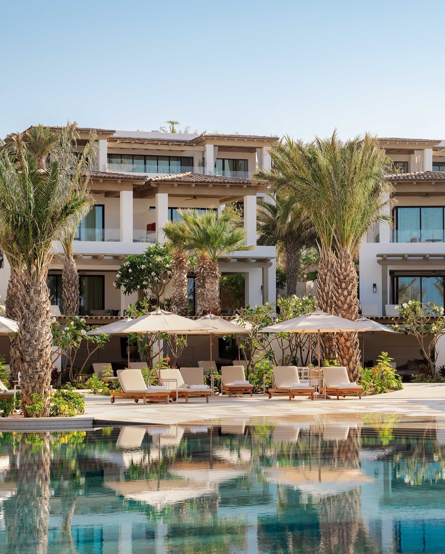 This is quickly becoming one of our top-requested properties in Cabo right now ☀️

@fscabosanlucas may be less than a year old (opened May 2024) but we&rsquo;re already booking our clients&rsquo; next stays because they loved it so much! 

✨Just book