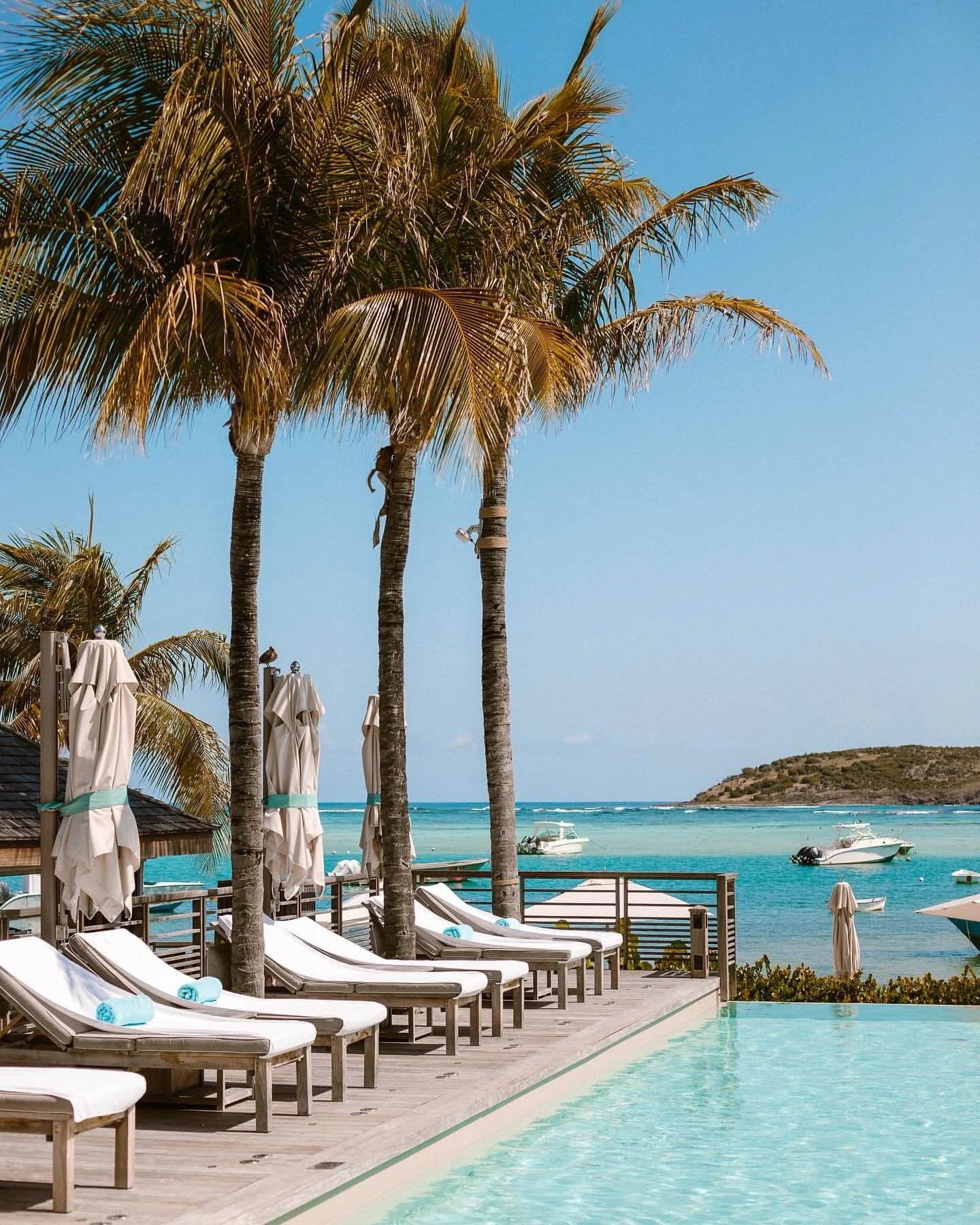 Sun-drenched days, barefoot elegance, and one of the most effortlessly chic stays in St. Barts 🌴✨

Le Barth&eacute;lemy Hotel &amp; Spa is where laidback Caribbean energy meets polished, boutique luxury&mdash;tucked on the quiet stretch of Grand Cul