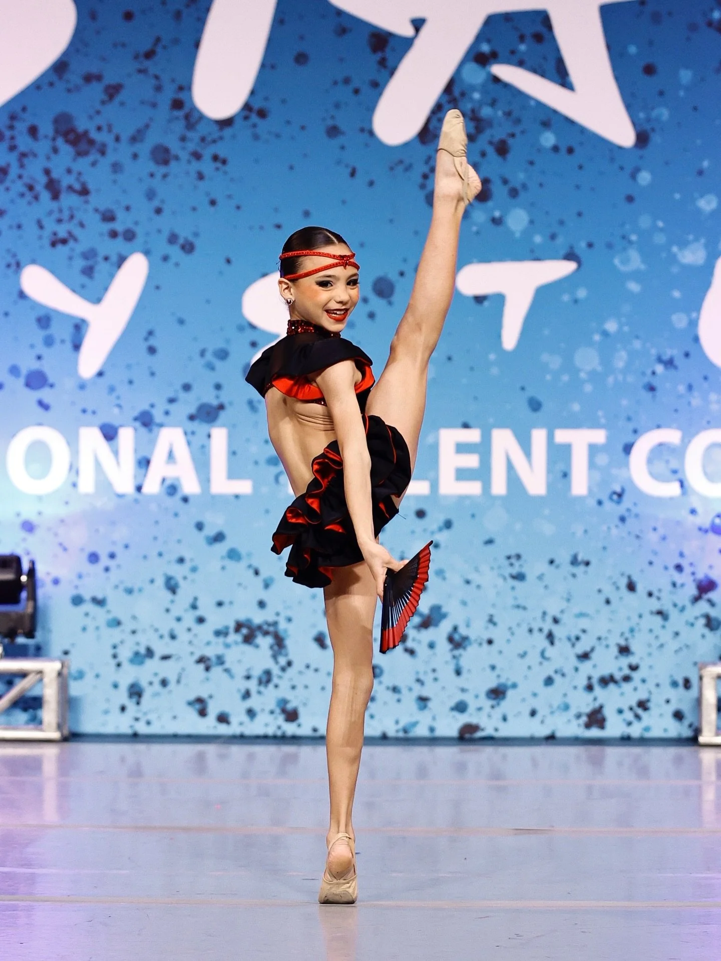 legssss for days 🌟 @starsystemstalent 

#danceinstructor #danceteacher #miami #choreographer #competitiondance