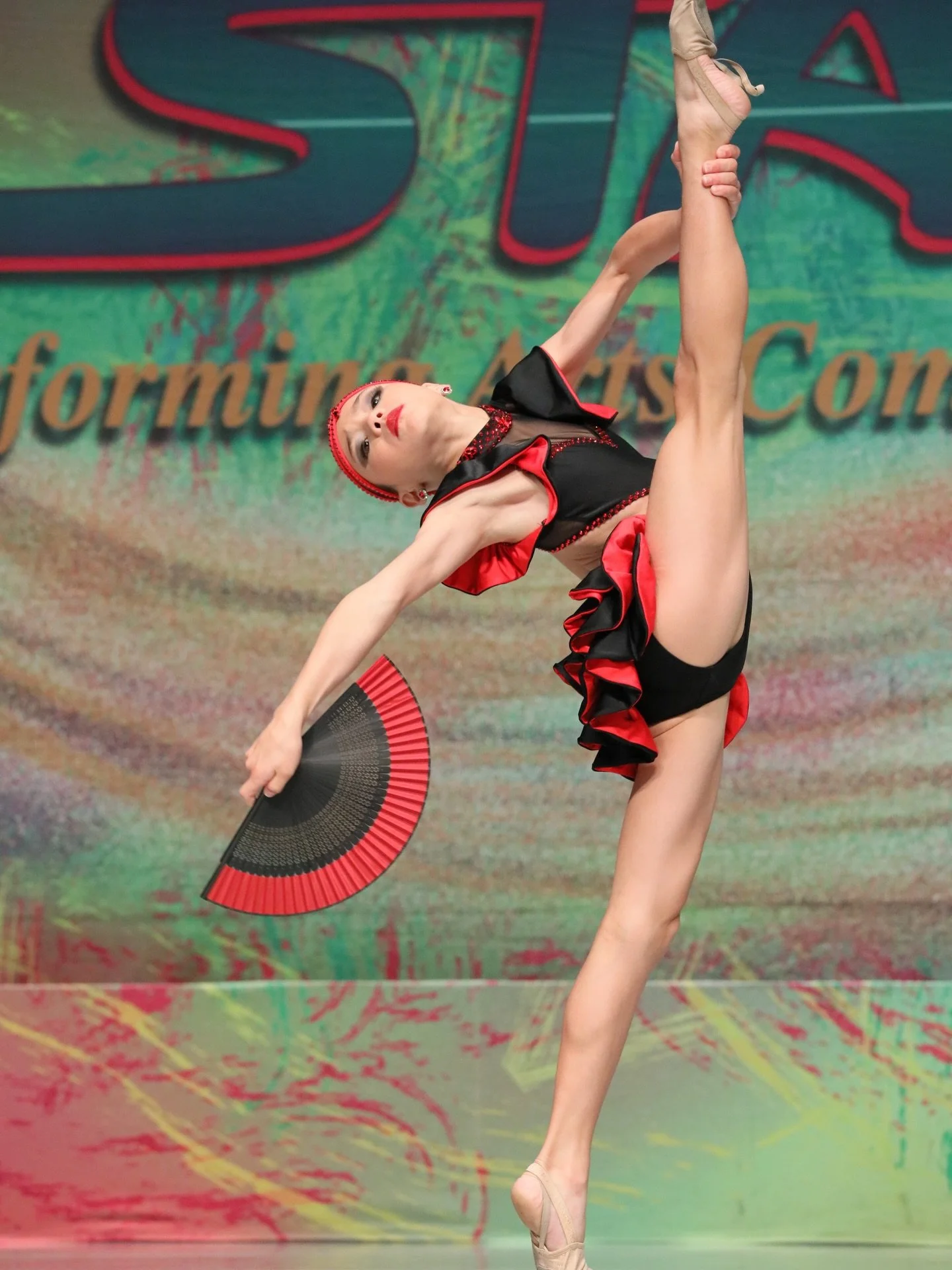 solo moments from this past weekend with @vaultdancestudio @starquestdance Lakeland 🌟

#choreographer #danceteacher #danceinstructor #dancecompetition #solo