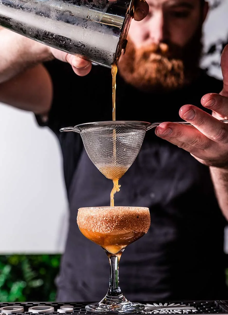 Flower_Hotels_Port_Macquarie_TOURISM_EXPERIENCES_cocktails.jpg