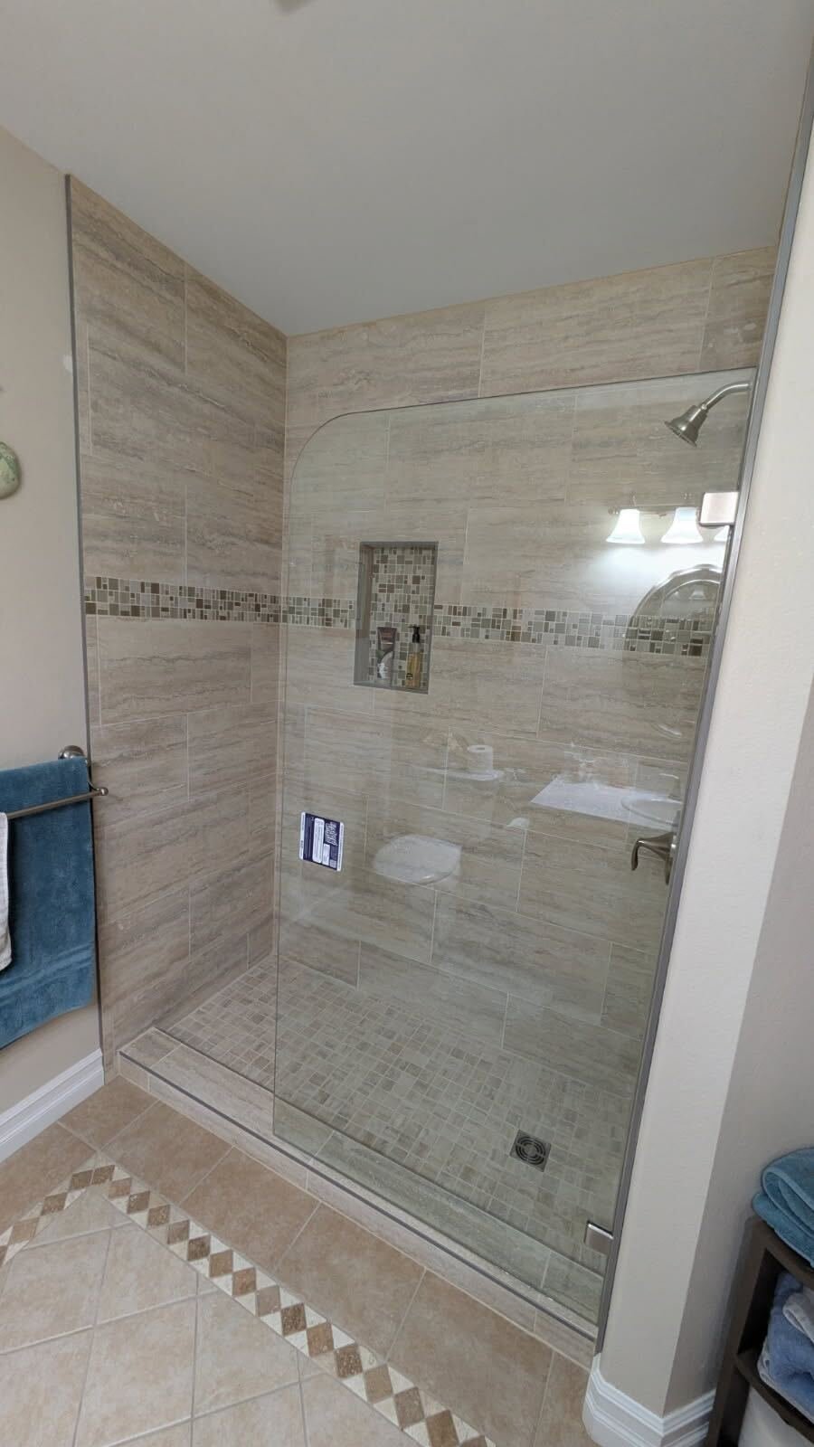 Stationary Panel with Radius Corner.jpg