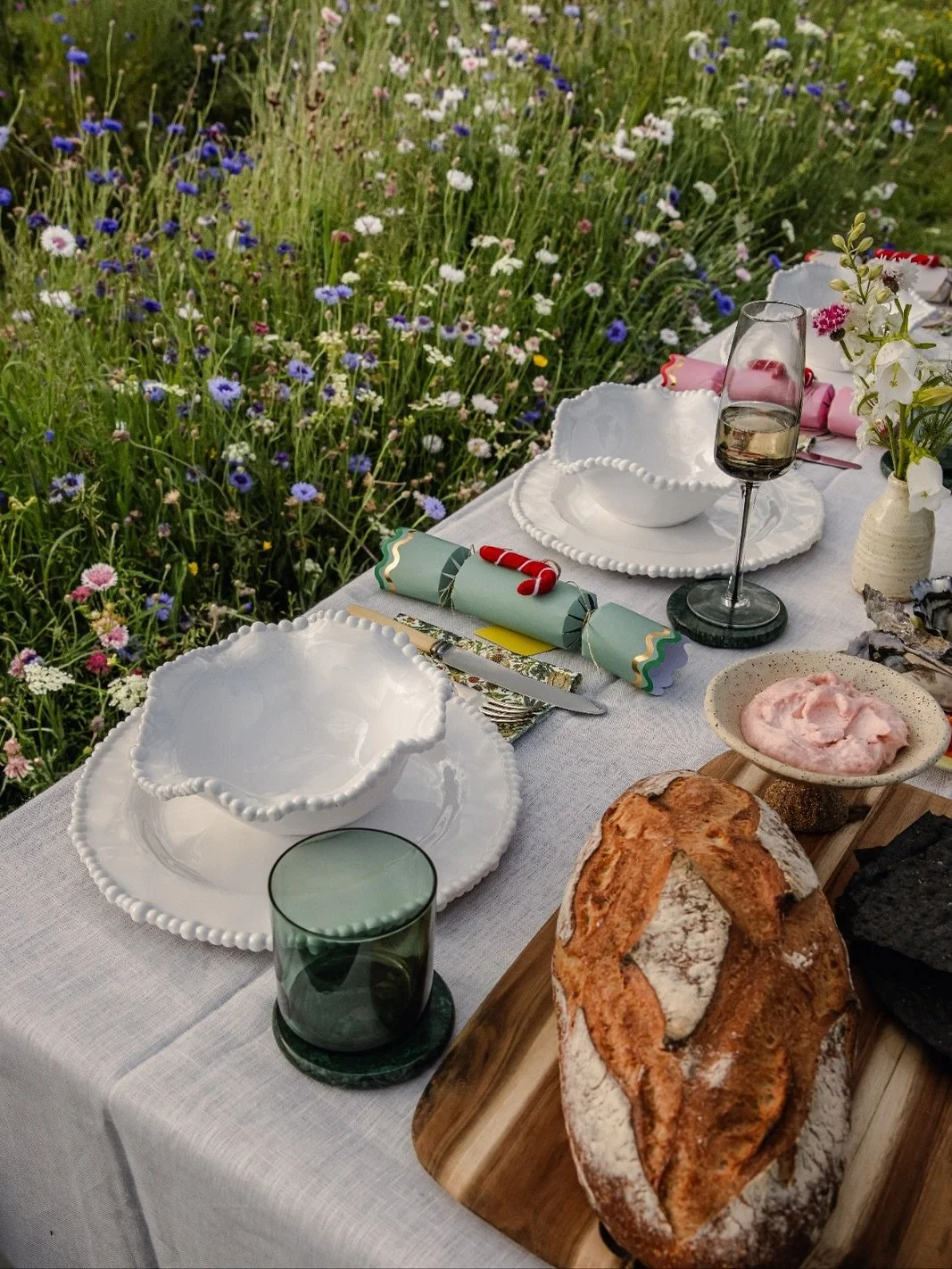 Hello local businesses! 🎄✨

A friendly reminder that our booking deadline for our December Edition - our most popular Christmas and summer issue is next Monday, the 17th of November.

This issue includes some of our readers favourites festive featur