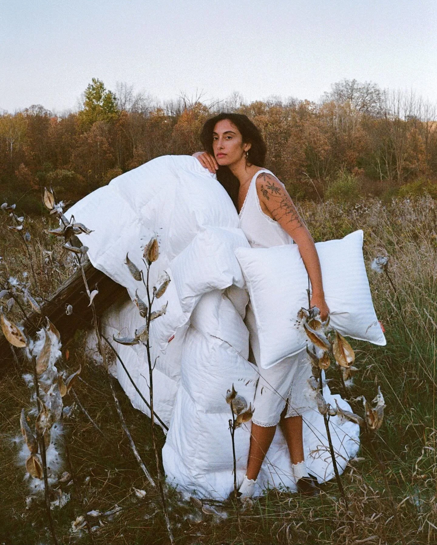 Our team spent a few crisp days in Upstate, NY at the dreamy @callistofarmhouse and @callistohudsonvalley, producing and creative directing @ostermoor.co&rsquo;s quarterly content batching &mdash; a weekend of storytelling, softness, and rest that sp