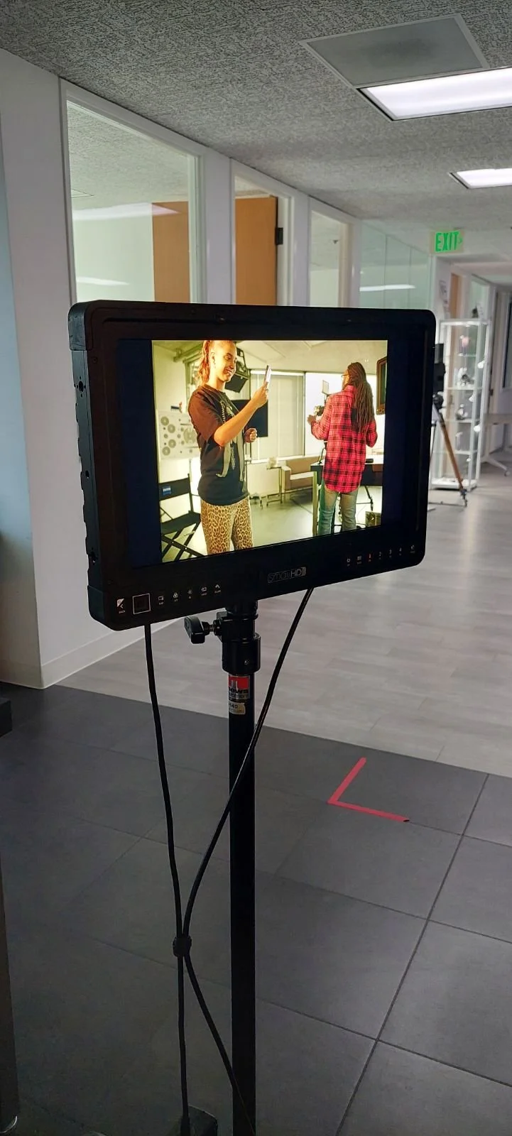 bts-26-monitor.jpg