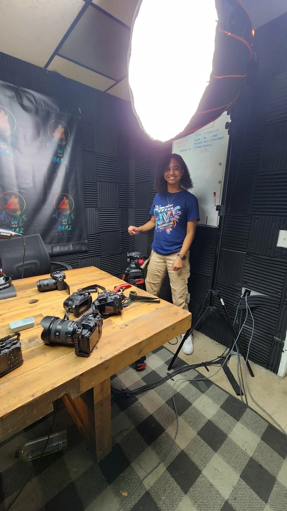 bts-livestream-09.jpg