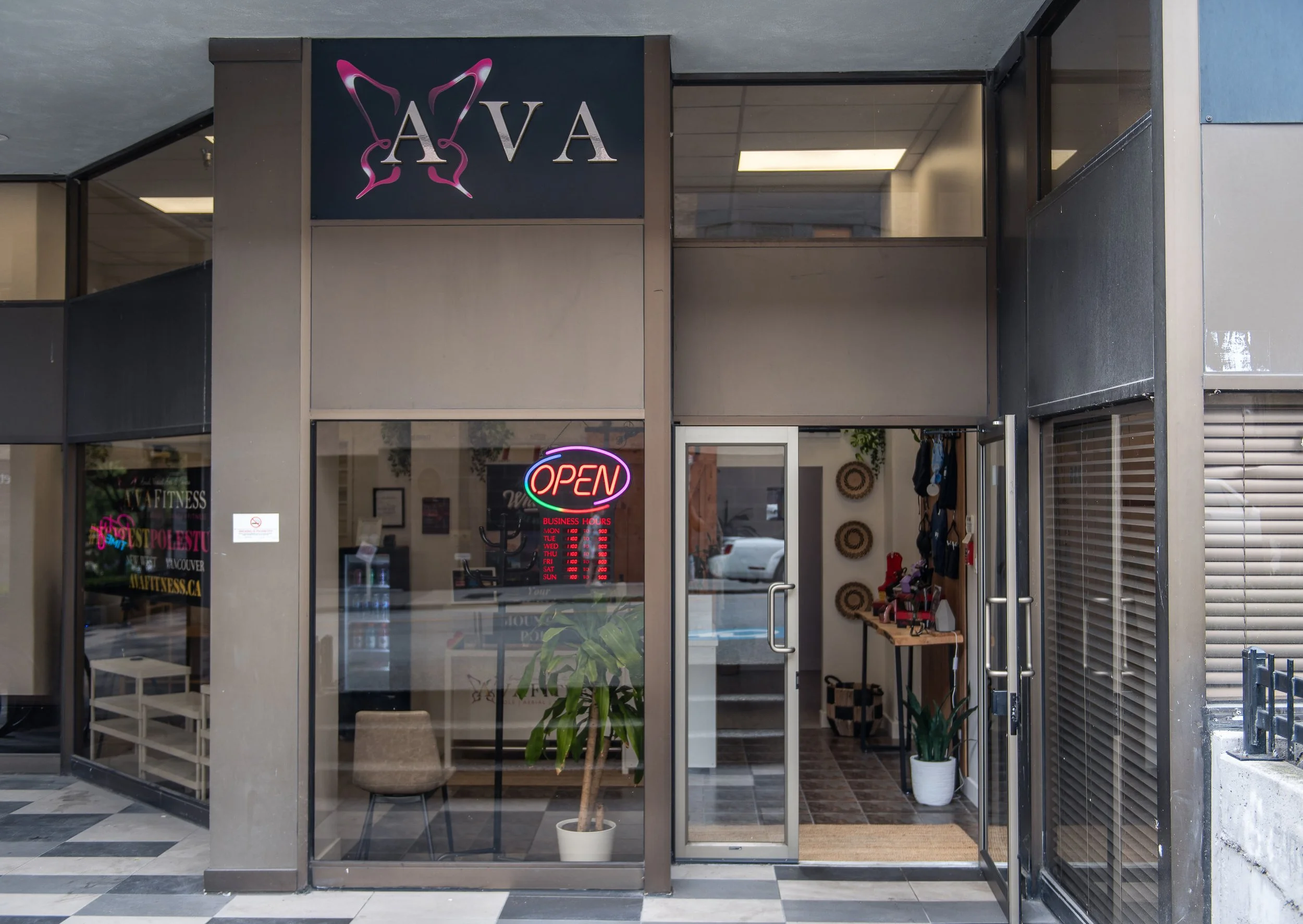 AVA-studio-2025-2966.jpg