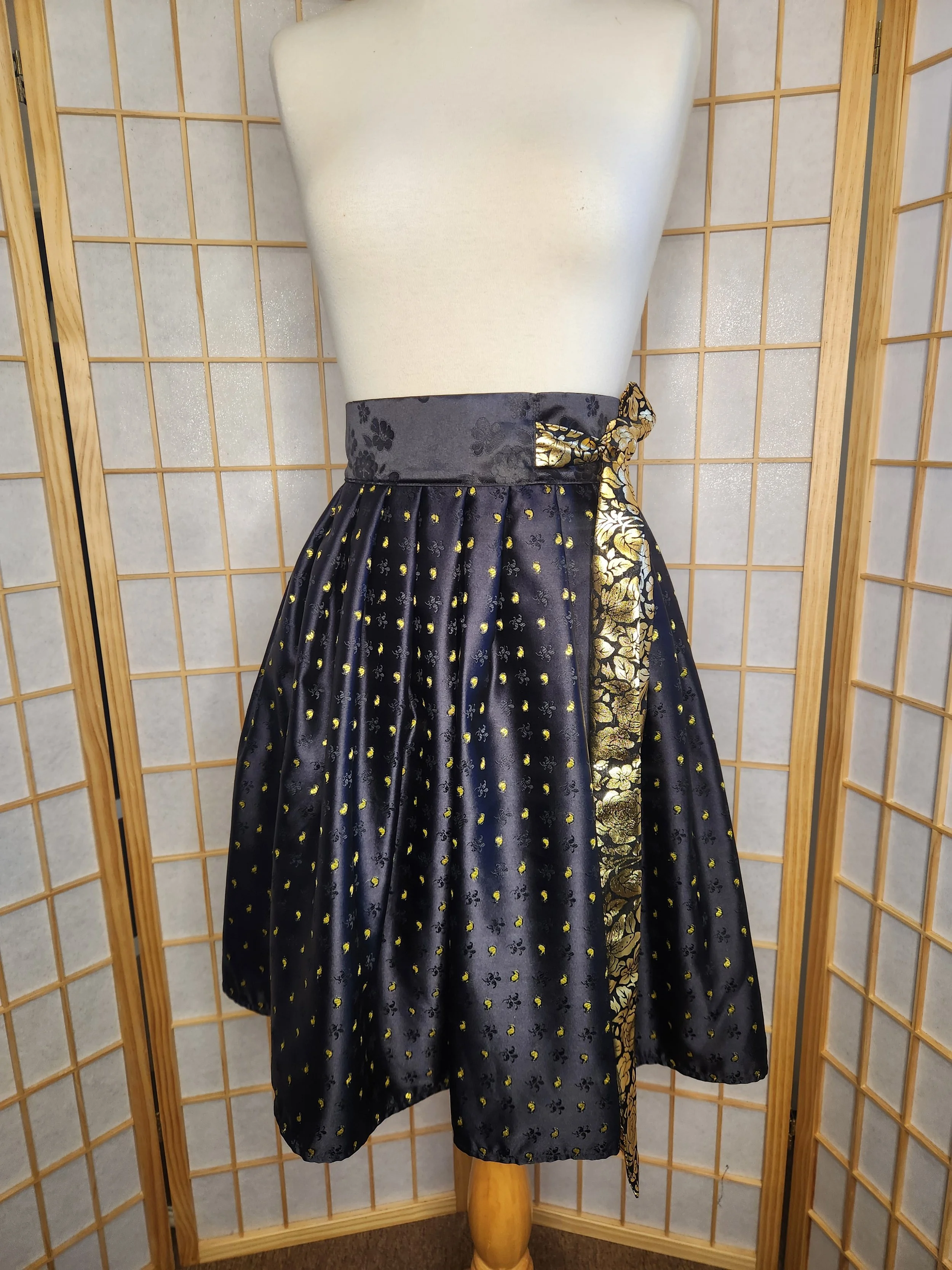 Contemporary Hanbok Skirt - Black & Gold V4