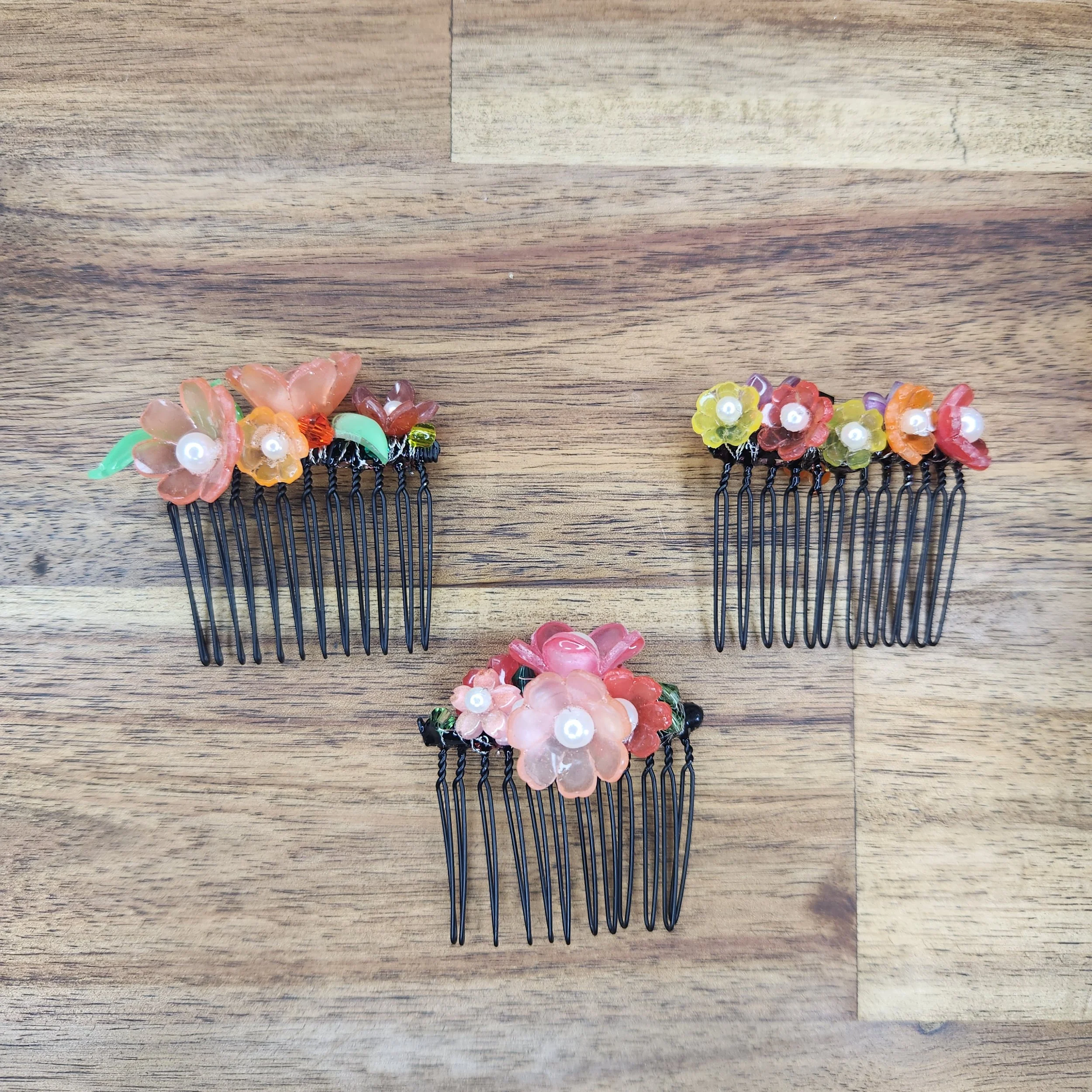 Resin Floral Hair Combs - Reds, Oranges & Pinks