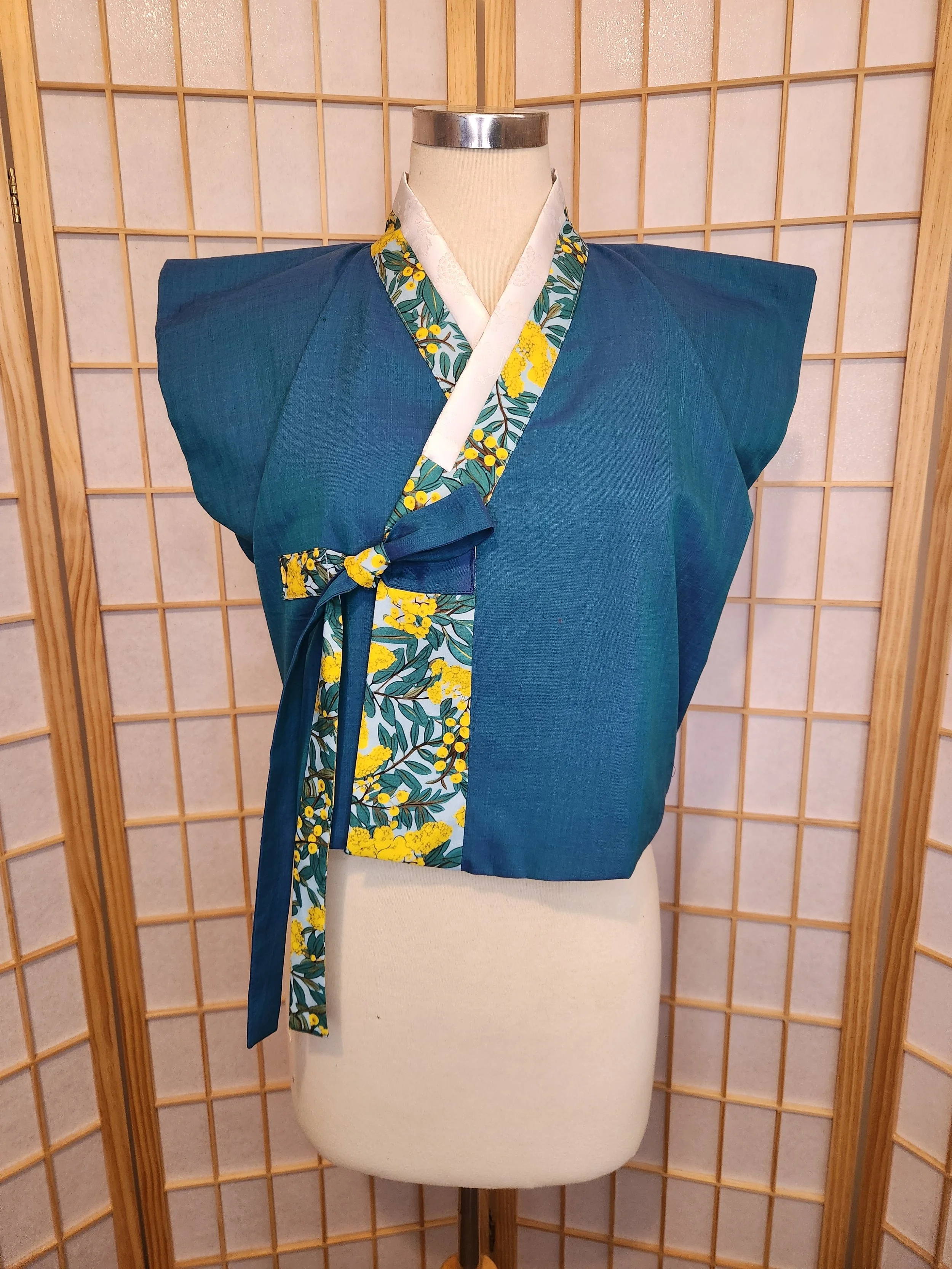 [L] Contemporary Hanbok Style Top - Teal Native Print
