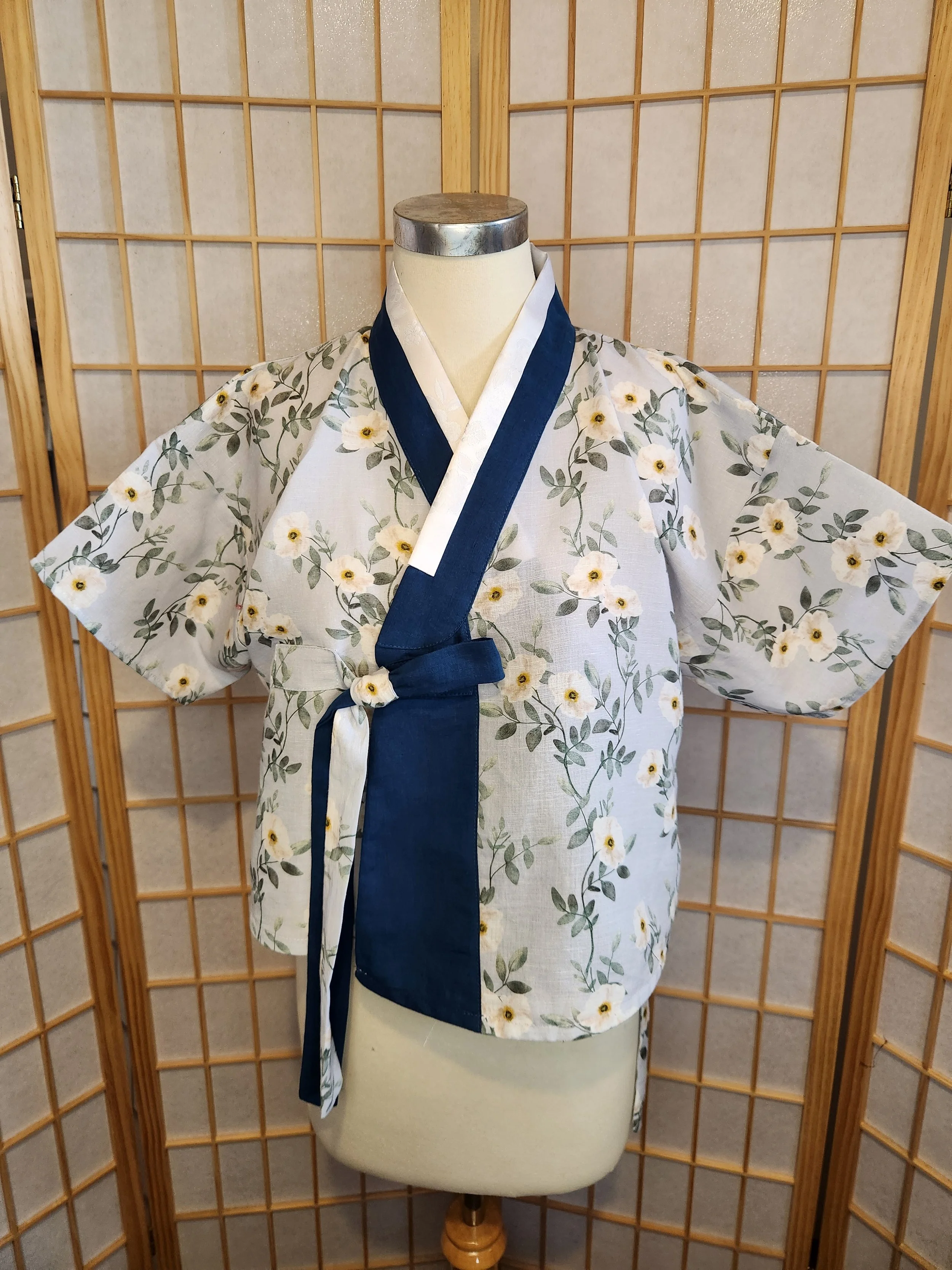 [L] Contemporary Hanbok Mid Style Top - Pale blue Florals