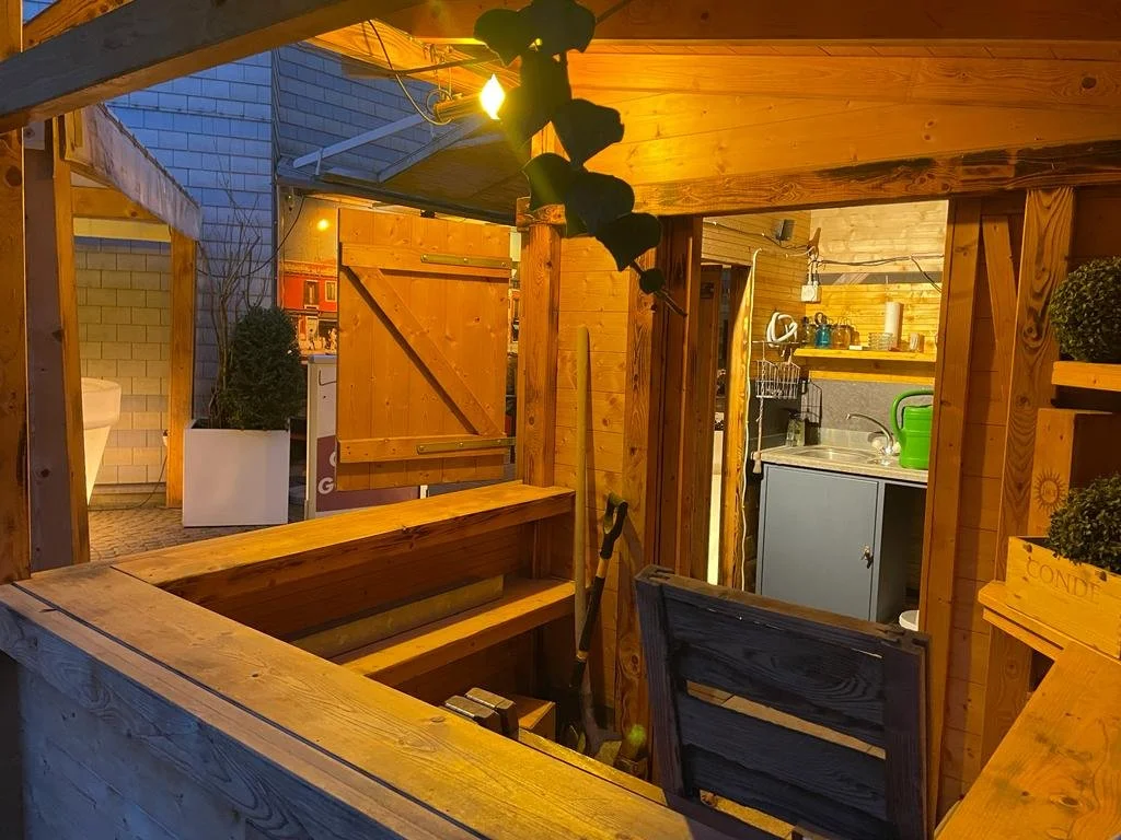 Marktstand Theke.jpeg