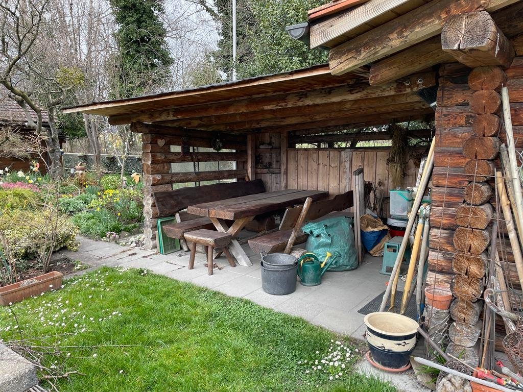 Gartenhaus Windschutz.jpeg