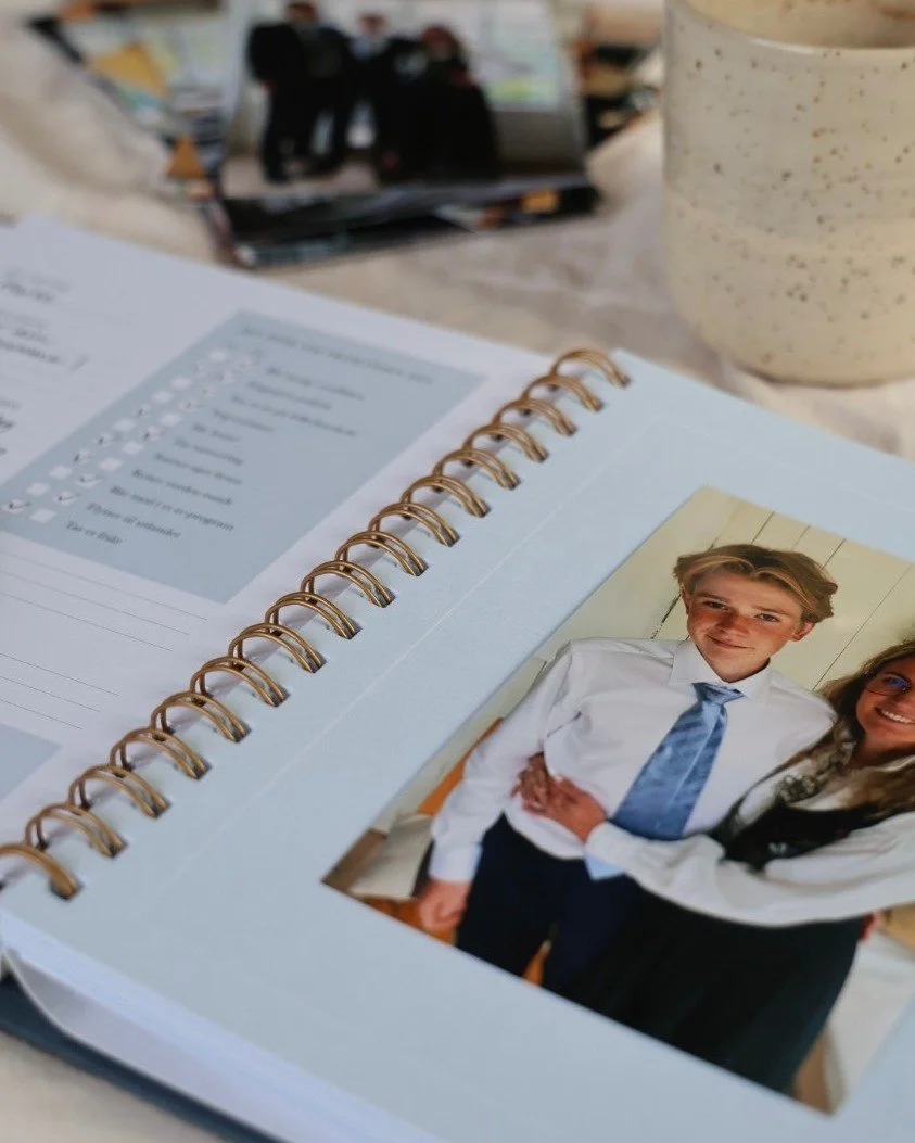 Det er ikke optimalt &aring; v&aelig;re min f&oslash;rstef&oslash;dte😳

Problemet er at det er nettopp takket v&aelig;re han og hans liv at alle ideene mine til utgivelser kommer. 

Det skjedde med Babyjournalen da jeg var nybakt mamma og ikke fant 